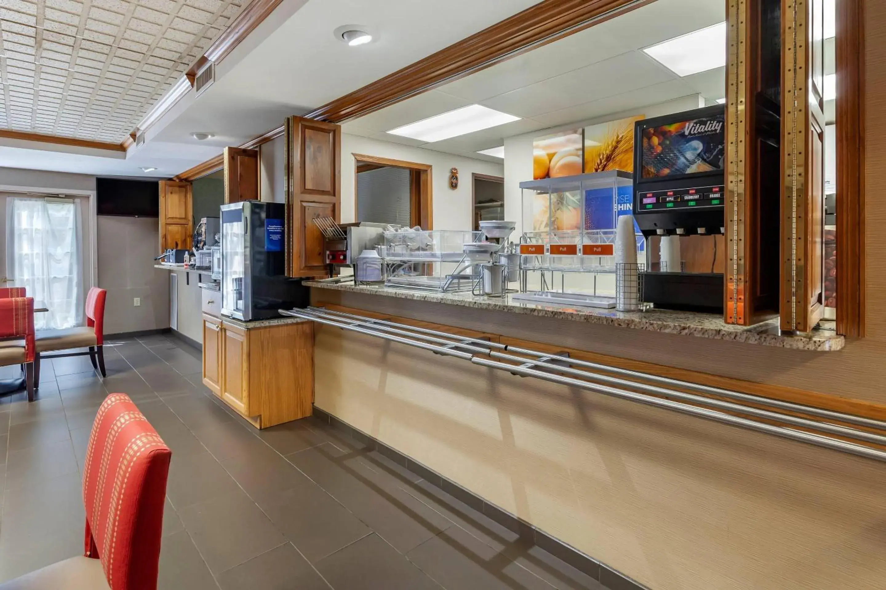 Breakfast in Comfort Suites Marquette Breakfast in Comfort Suites Marquette