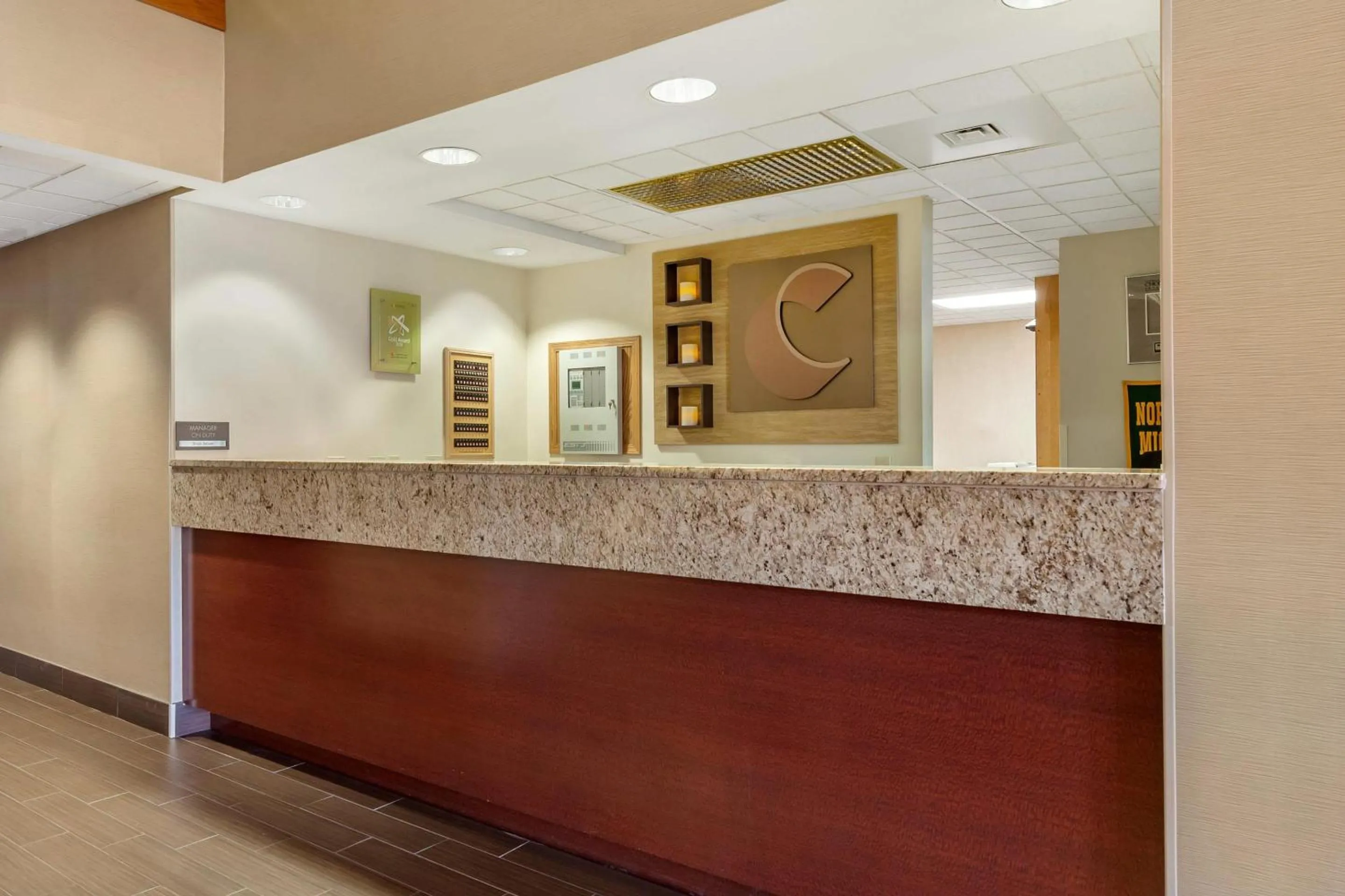 Lobby or reception in Comfort Suites Marquette