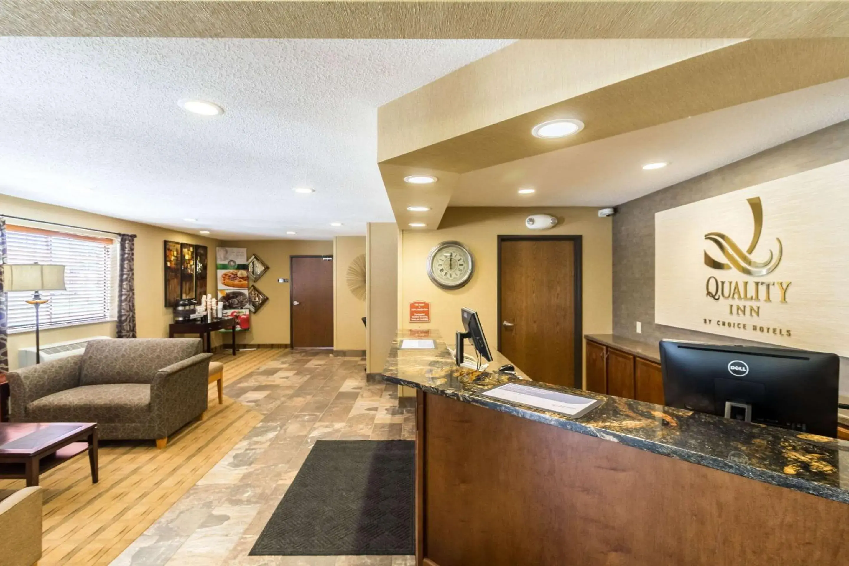 Lobby or reception in Quality Inn Marshall near University Lobby or reception in Quality Inn Marshall near University