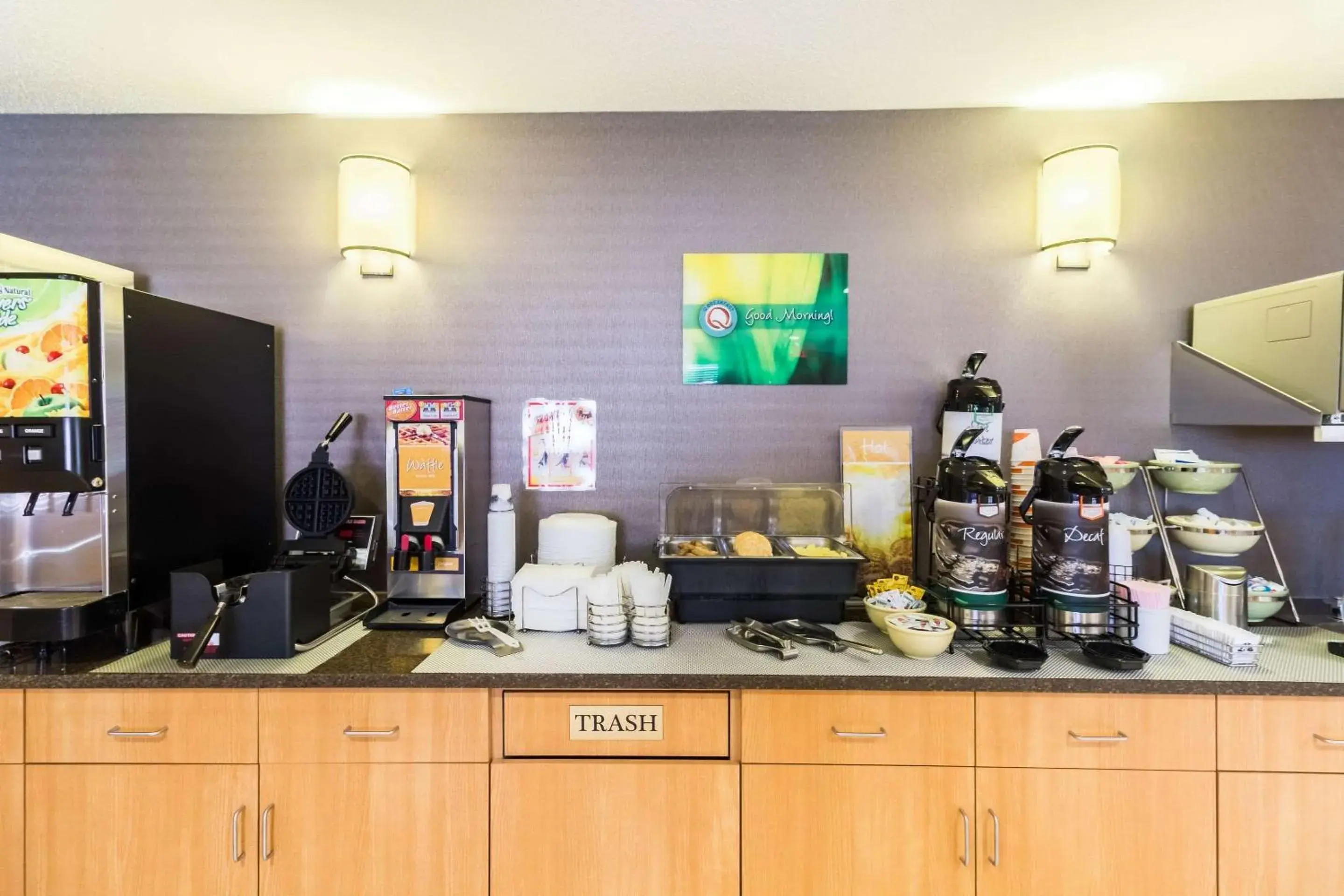 Restaurant/places to eat in Quality Inn Marshall near University Restaurant/places to eat in Quality Inn Marshall near University