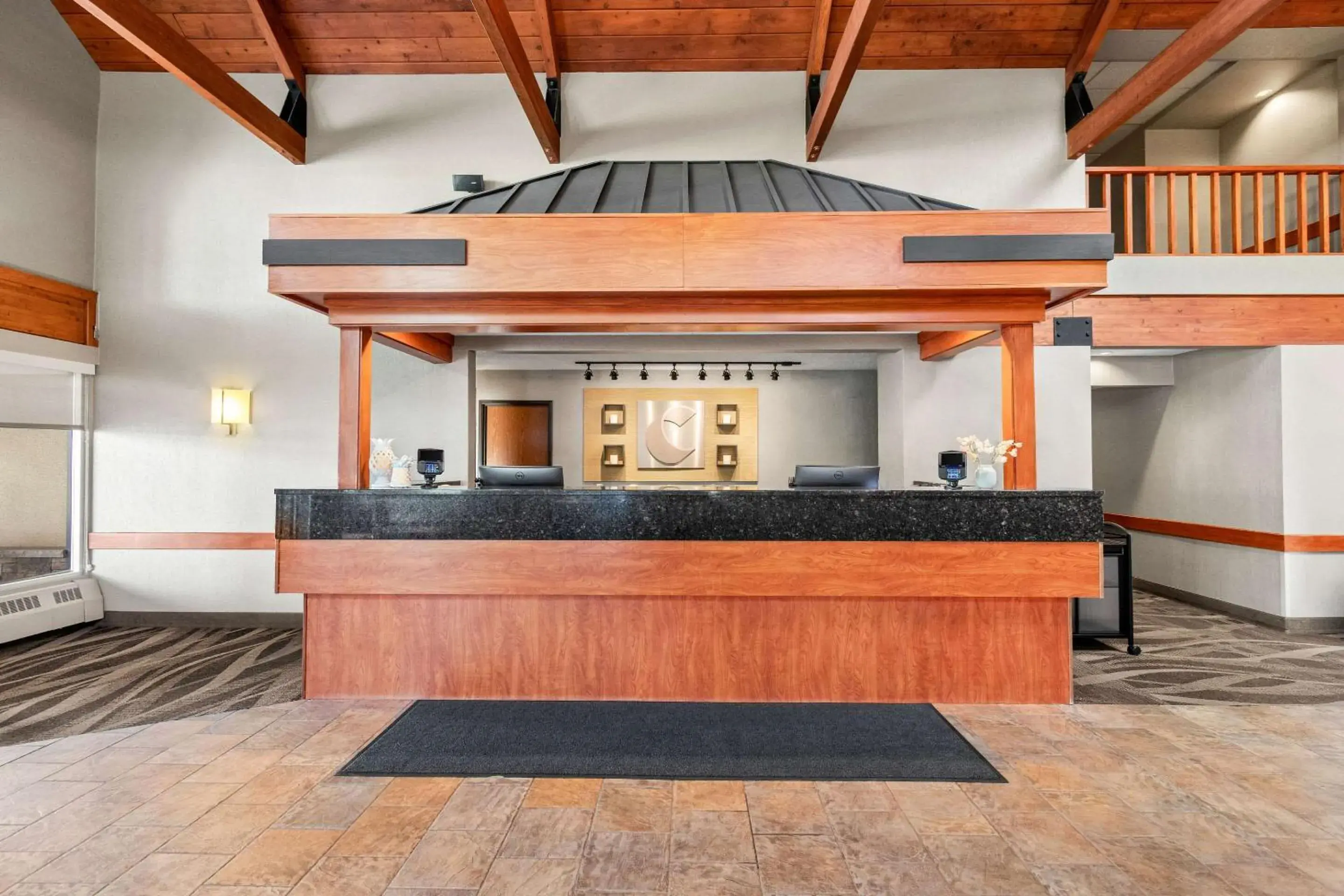 Lobby or reception in Comfort Inn Duluth West Lobby or reception in Comfort Inn Duluth West