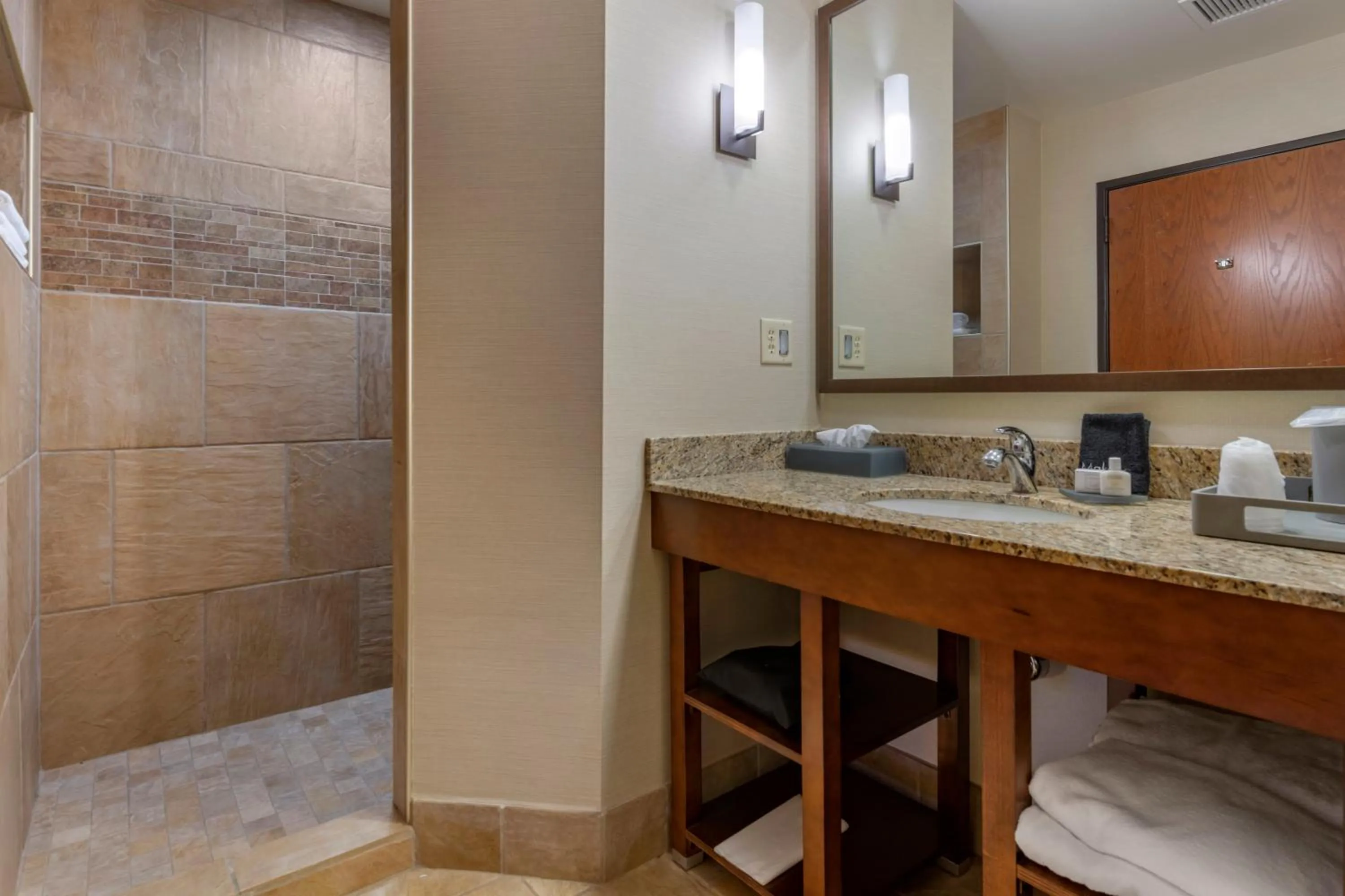 Shower in Lift Bridge Lodge, an Ascend Collection Hotel