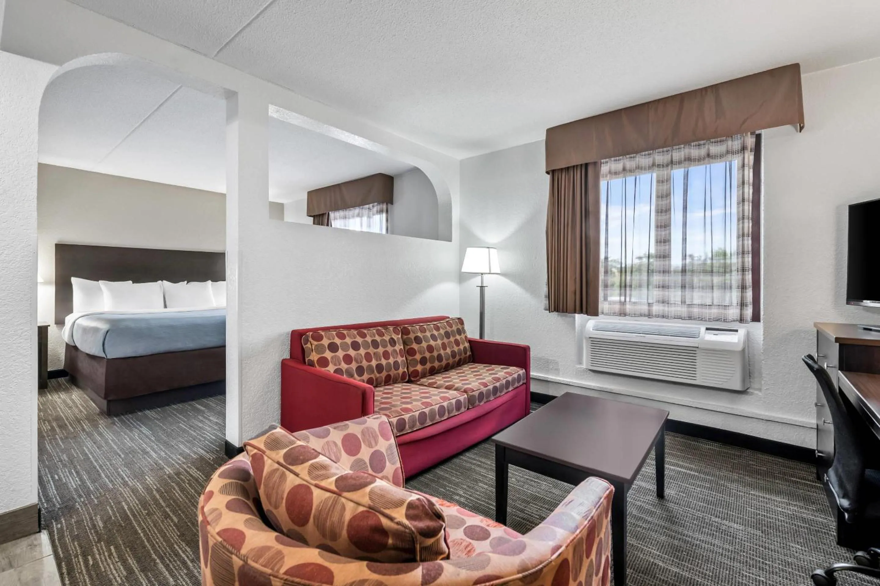 Bedroom, Bed in Quality Inn Savage - Bloomington West