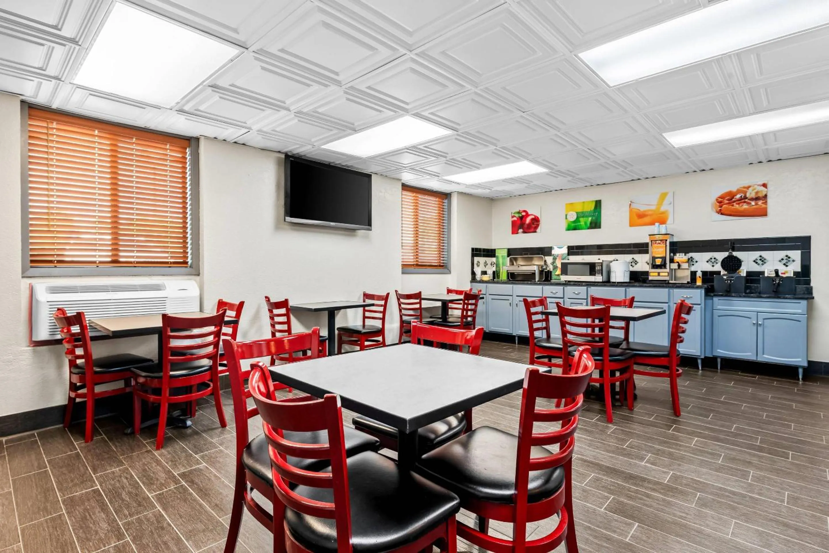 Breakfast in Quality Inn Savage - Bloomington West