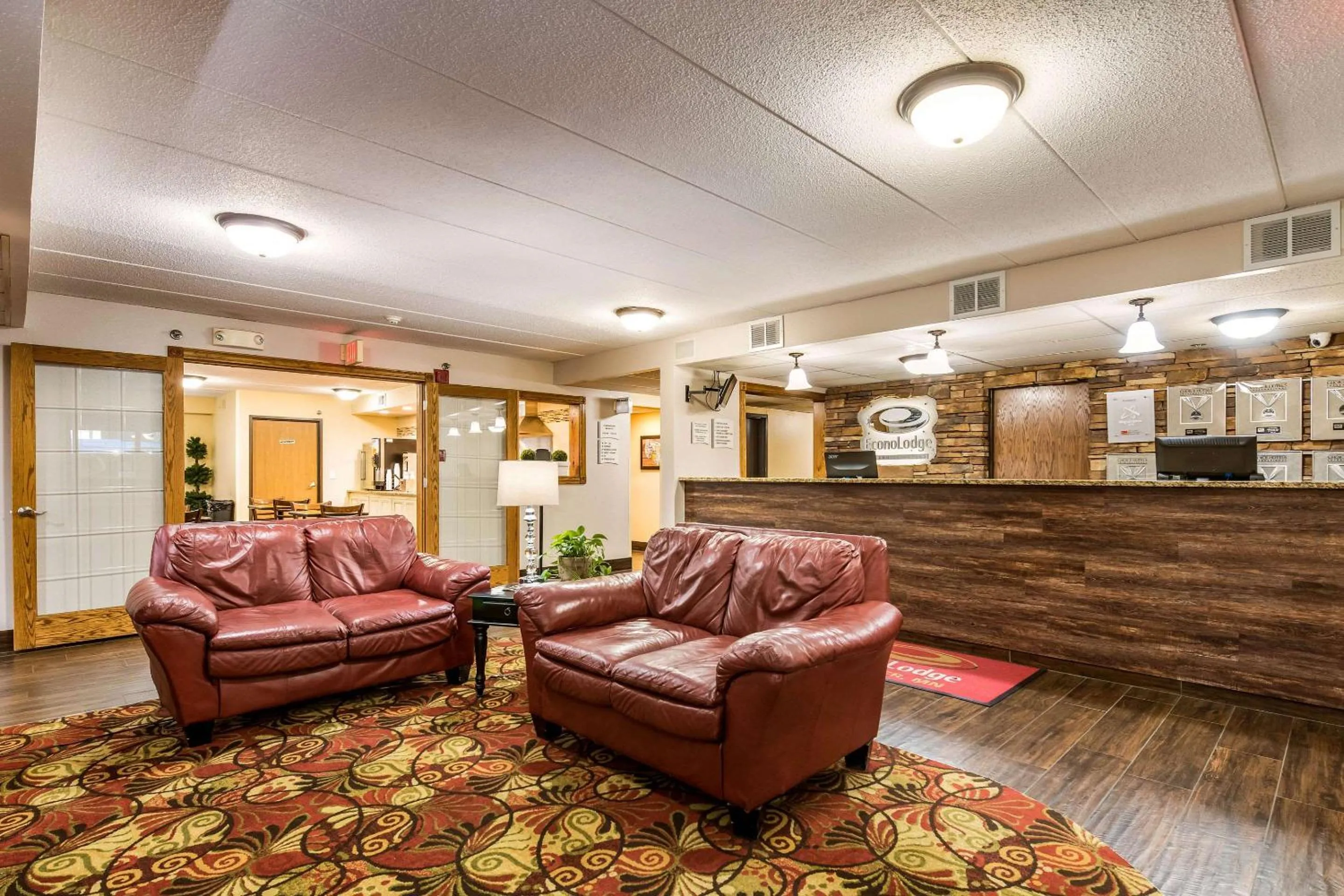 Lobby or reception in Econo Lodge Mayo Clinic Area