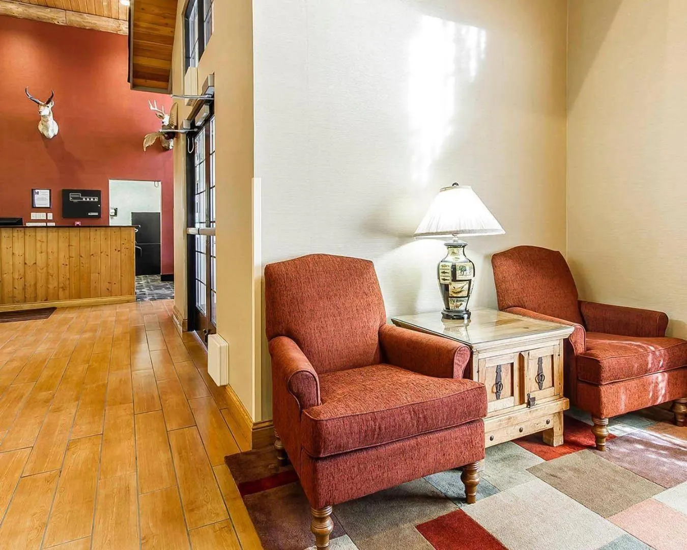 Lobby or reception in Comfort Inn Owatonna near Medical Center