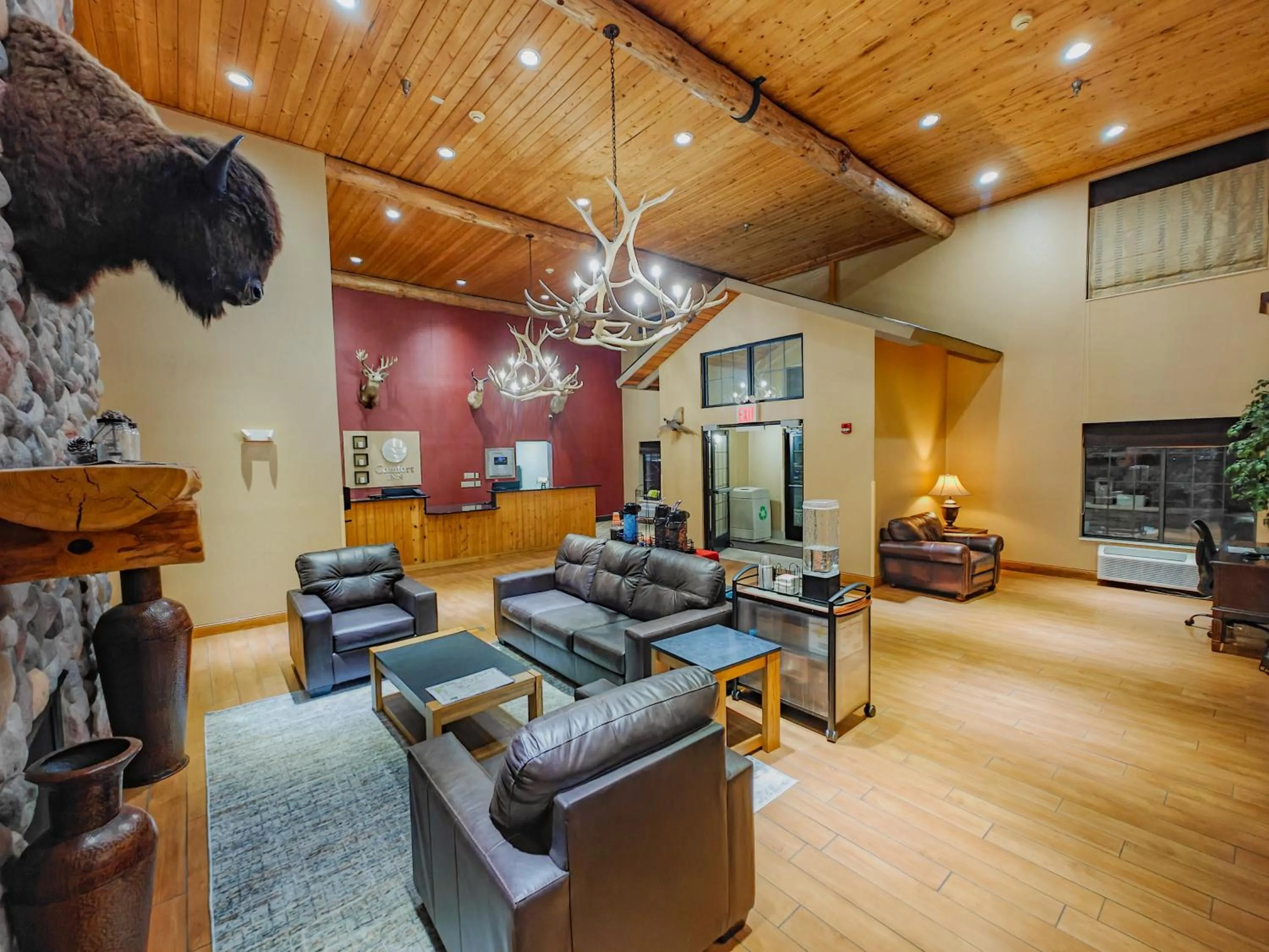 Lobby or reception in Comfort Inn Owatonna near Medical Center