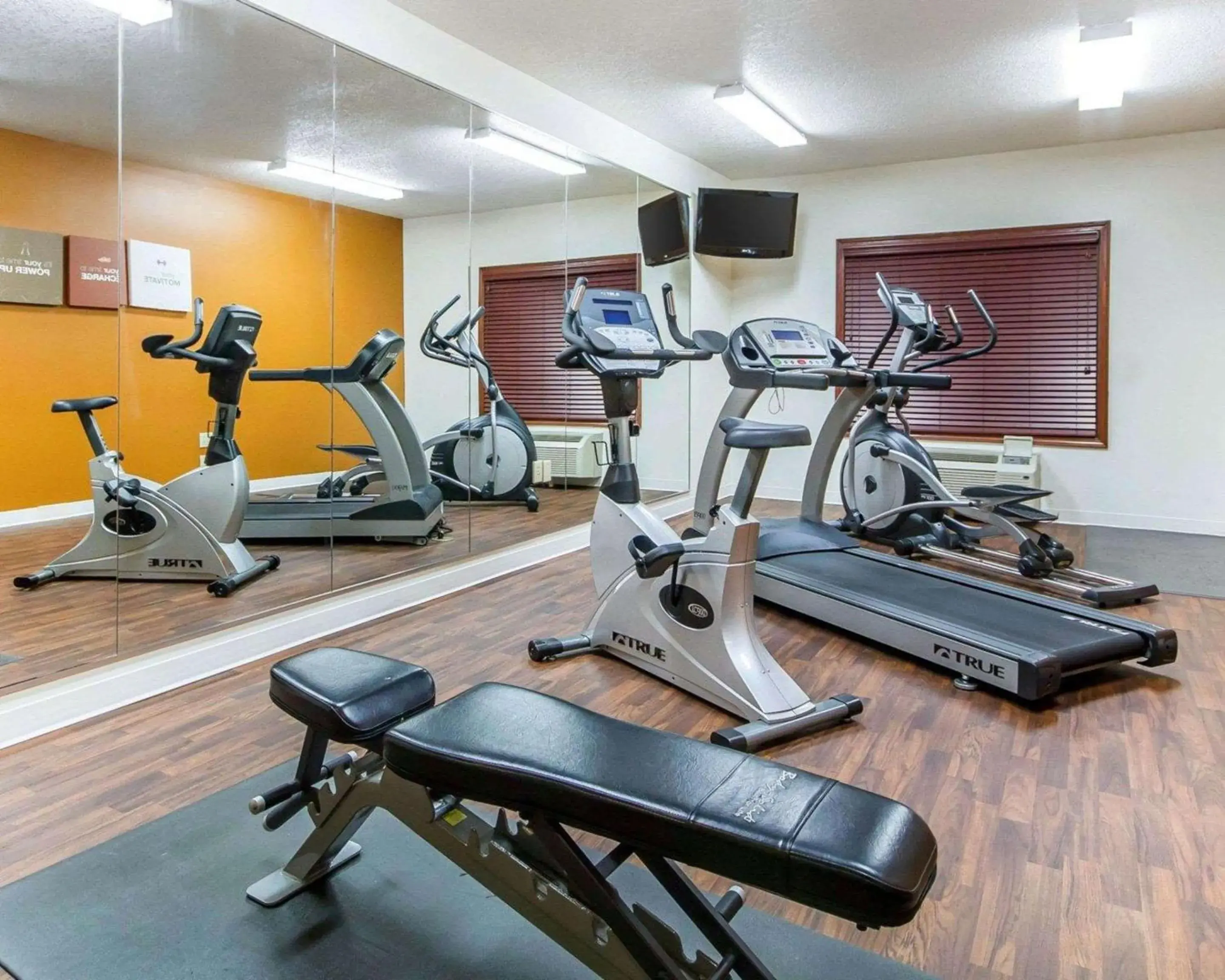 Fitness centre/facilities in Comfort Suites Ramsey Fitness centre/facilities in Comfort Suites Ramsey
