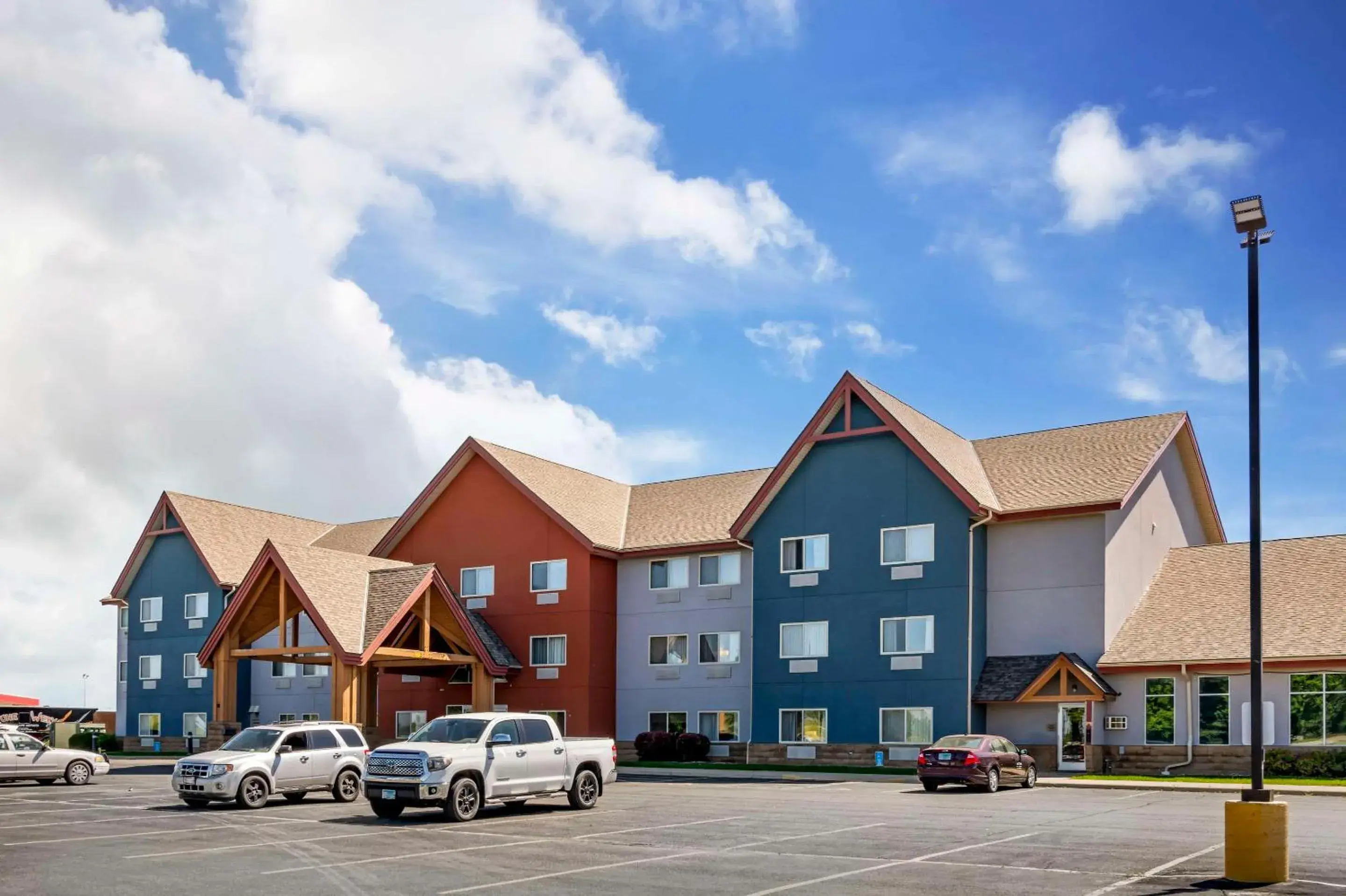 Property building in Comfort Inn Albert Lea at Trails Travel Center Property building in Comfort Inn Albert Lea at Trails Travel Center