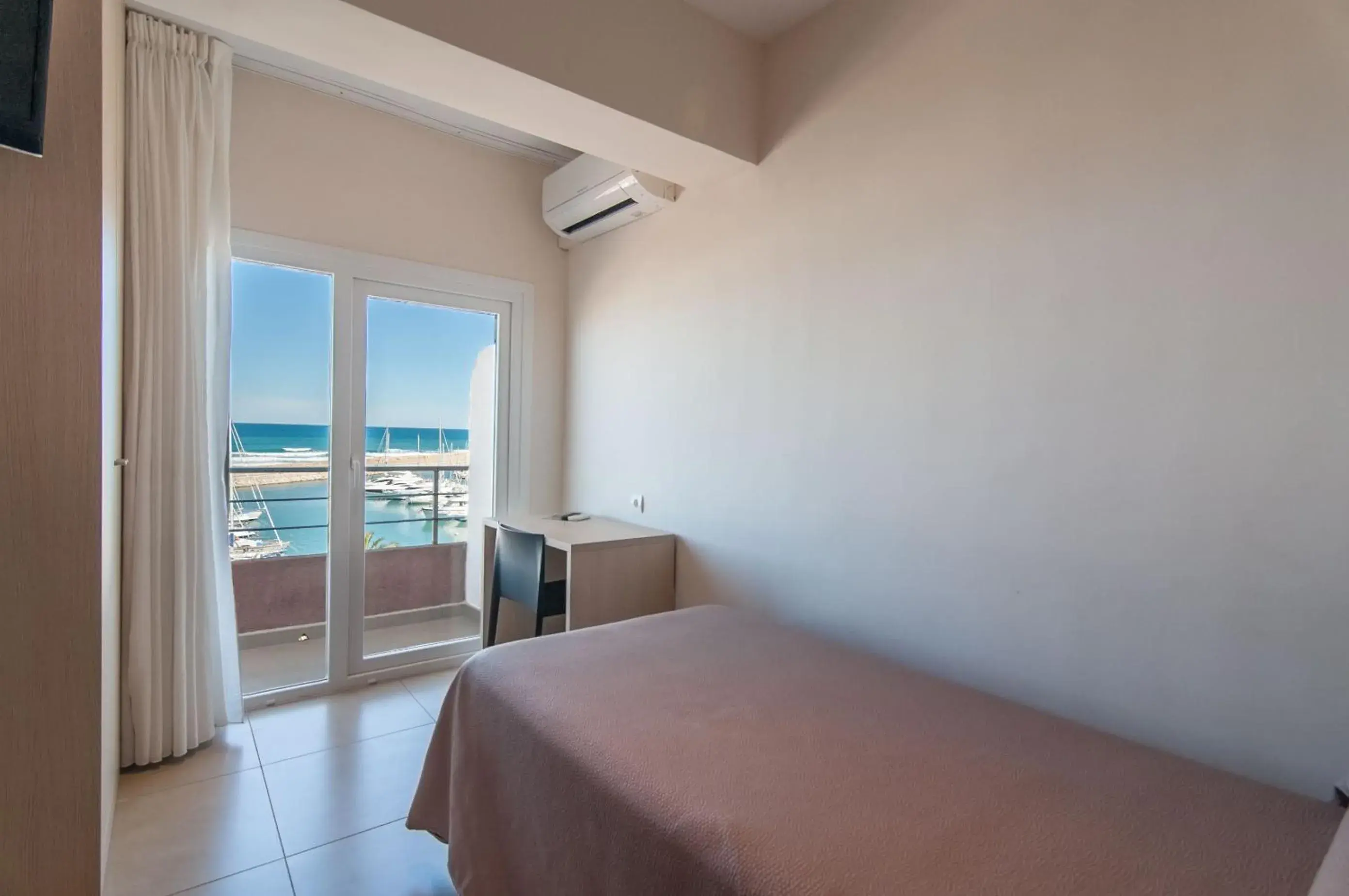 Single Room in Hotel San Luis Single Room in Hotel San Luis