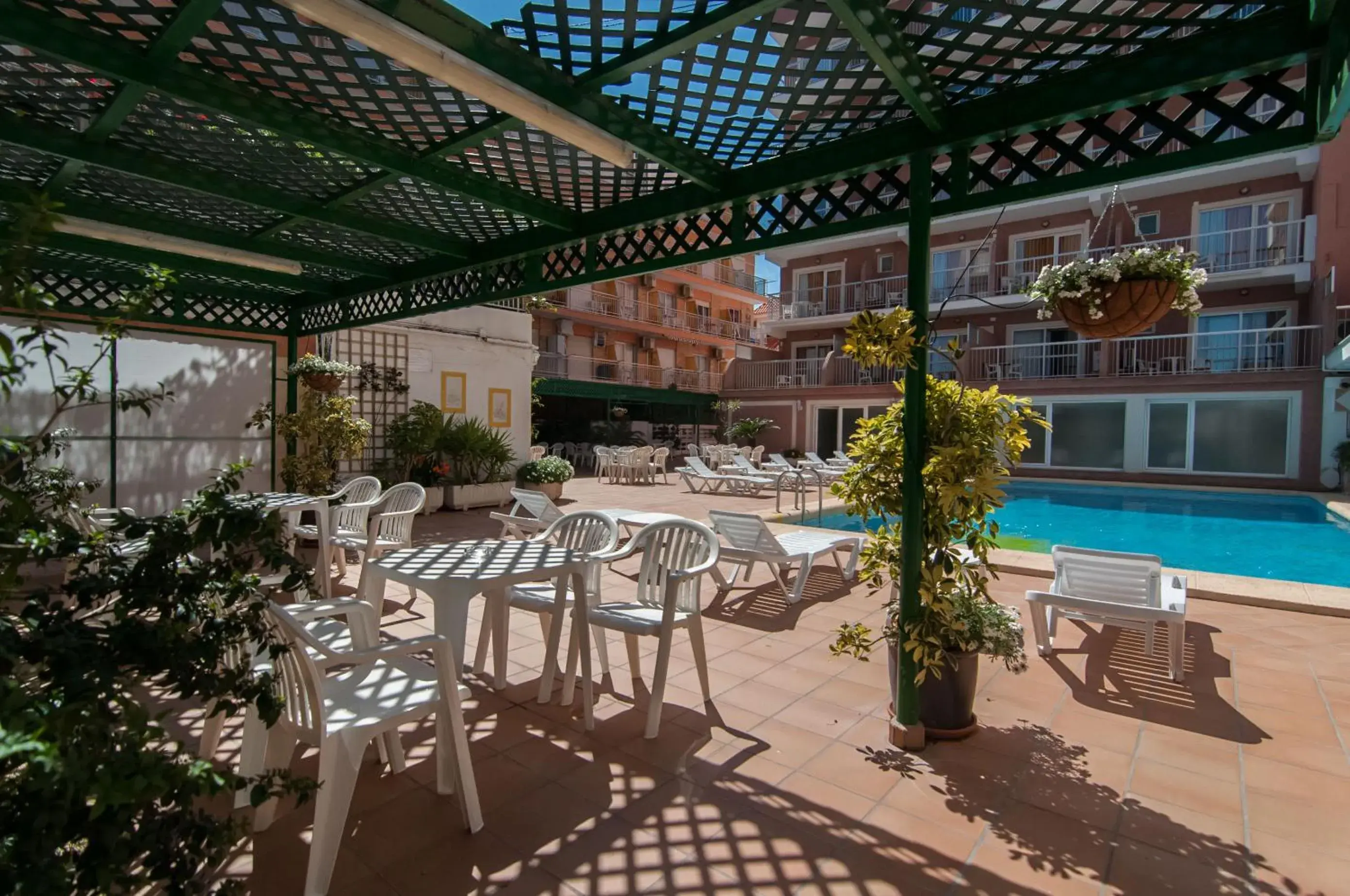 Swimming pool in Hotel San Luis Swimming pool in Hotel San Luis