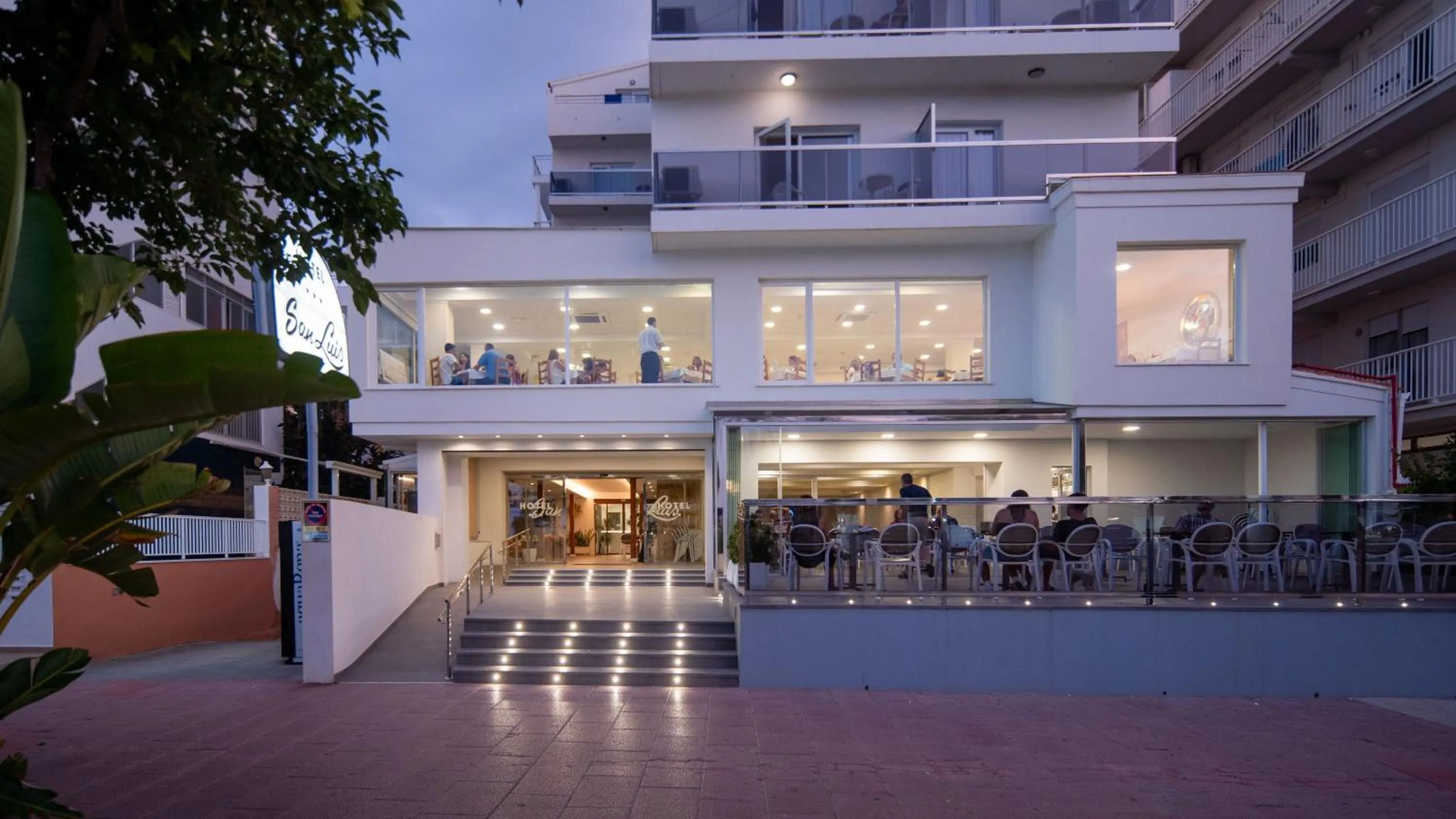 Property building in Hotel San Luis