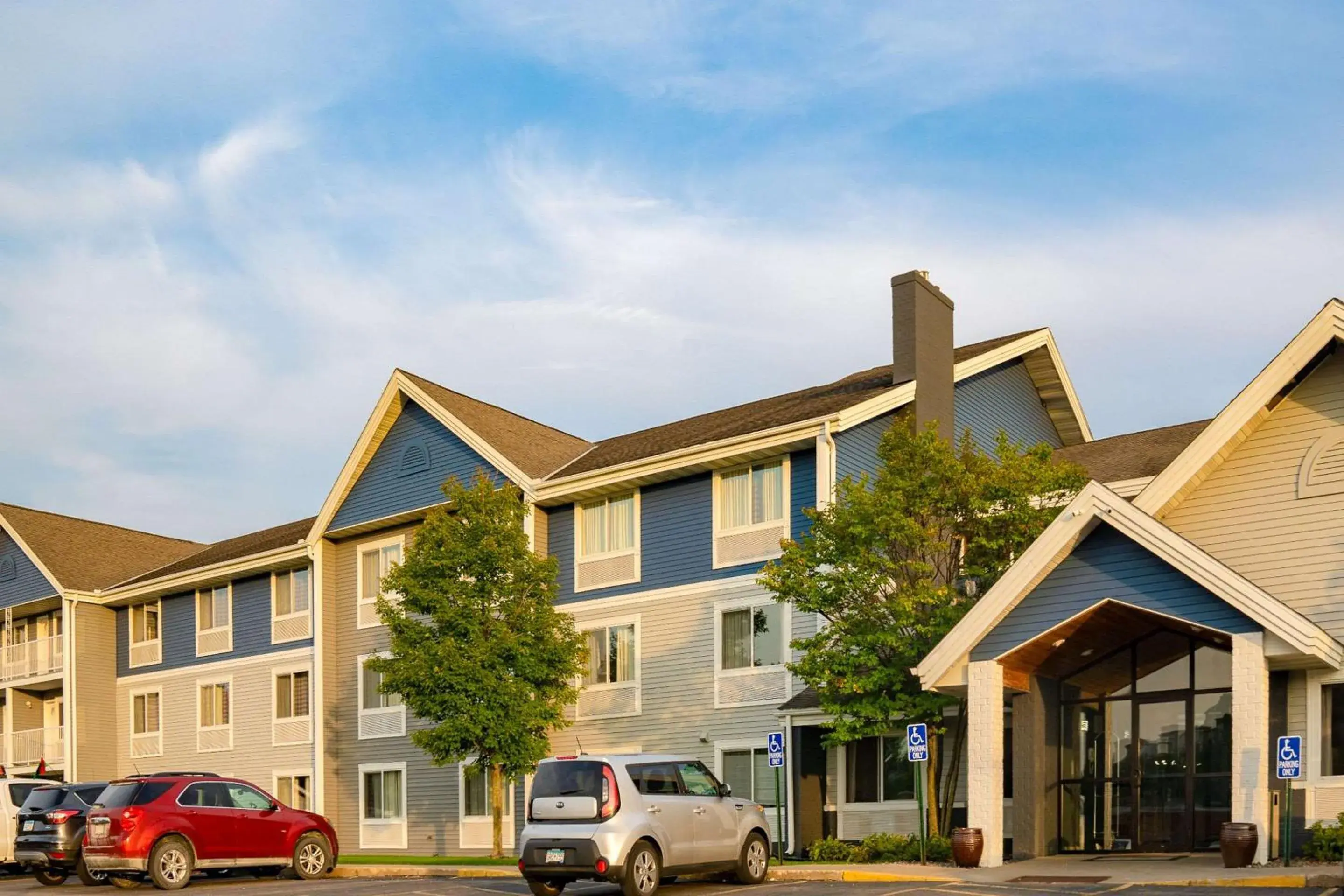 Property building in Quality Inn near Medical Center Property building in Quality Inn near Medical Center