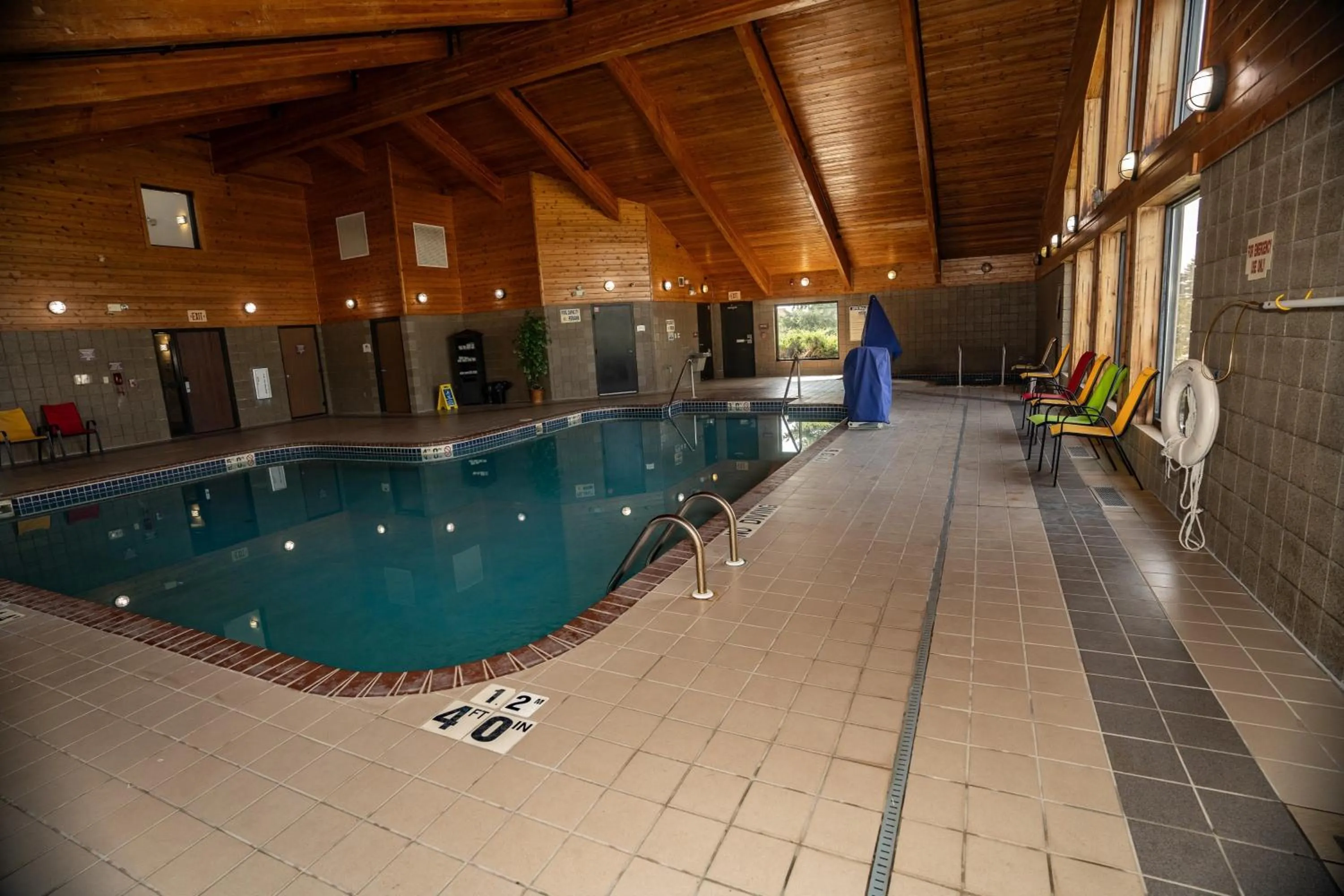 Swimming pool in Quality Inn near Medical Center