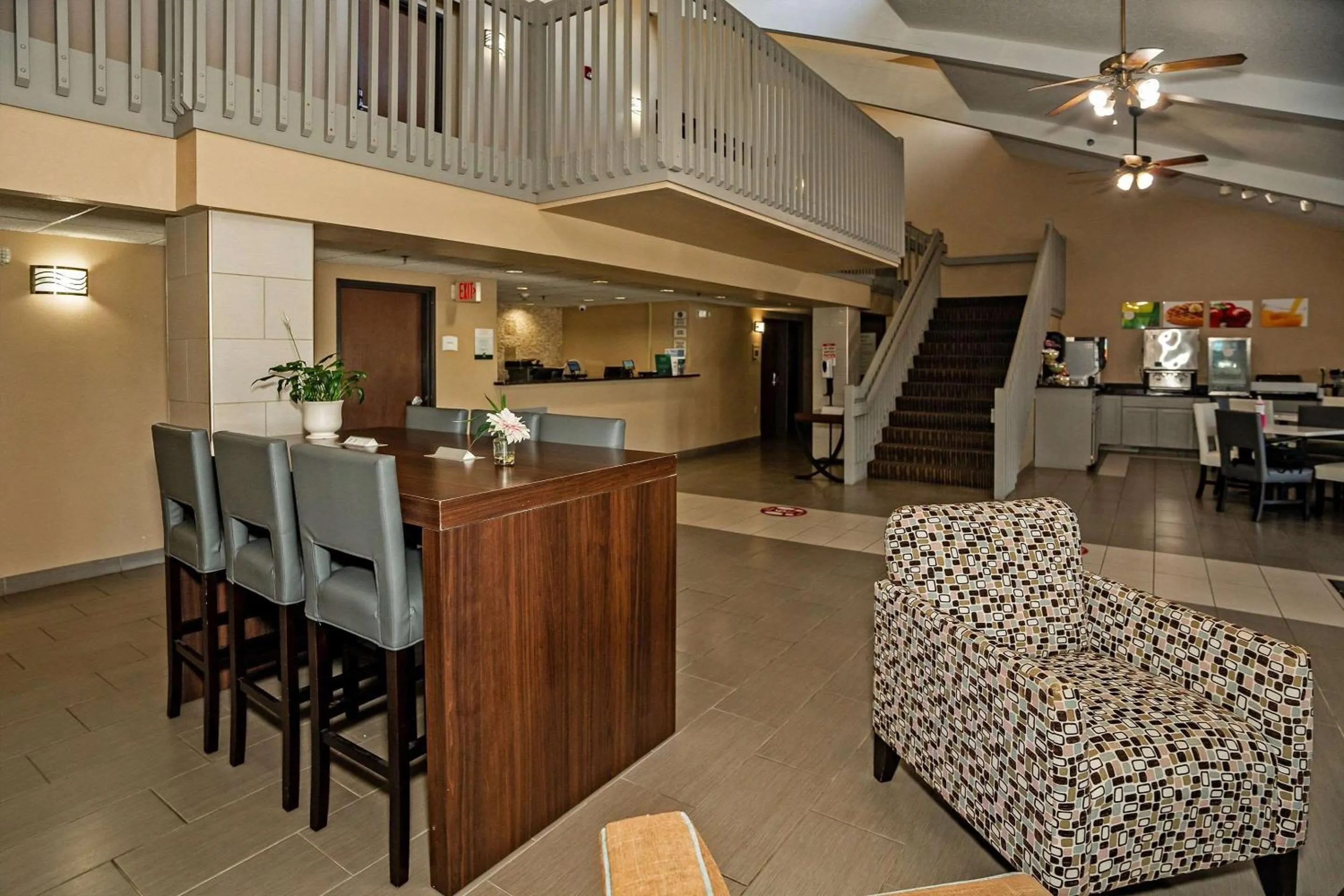 Lobby or reception in Quality Inn near Medical Center