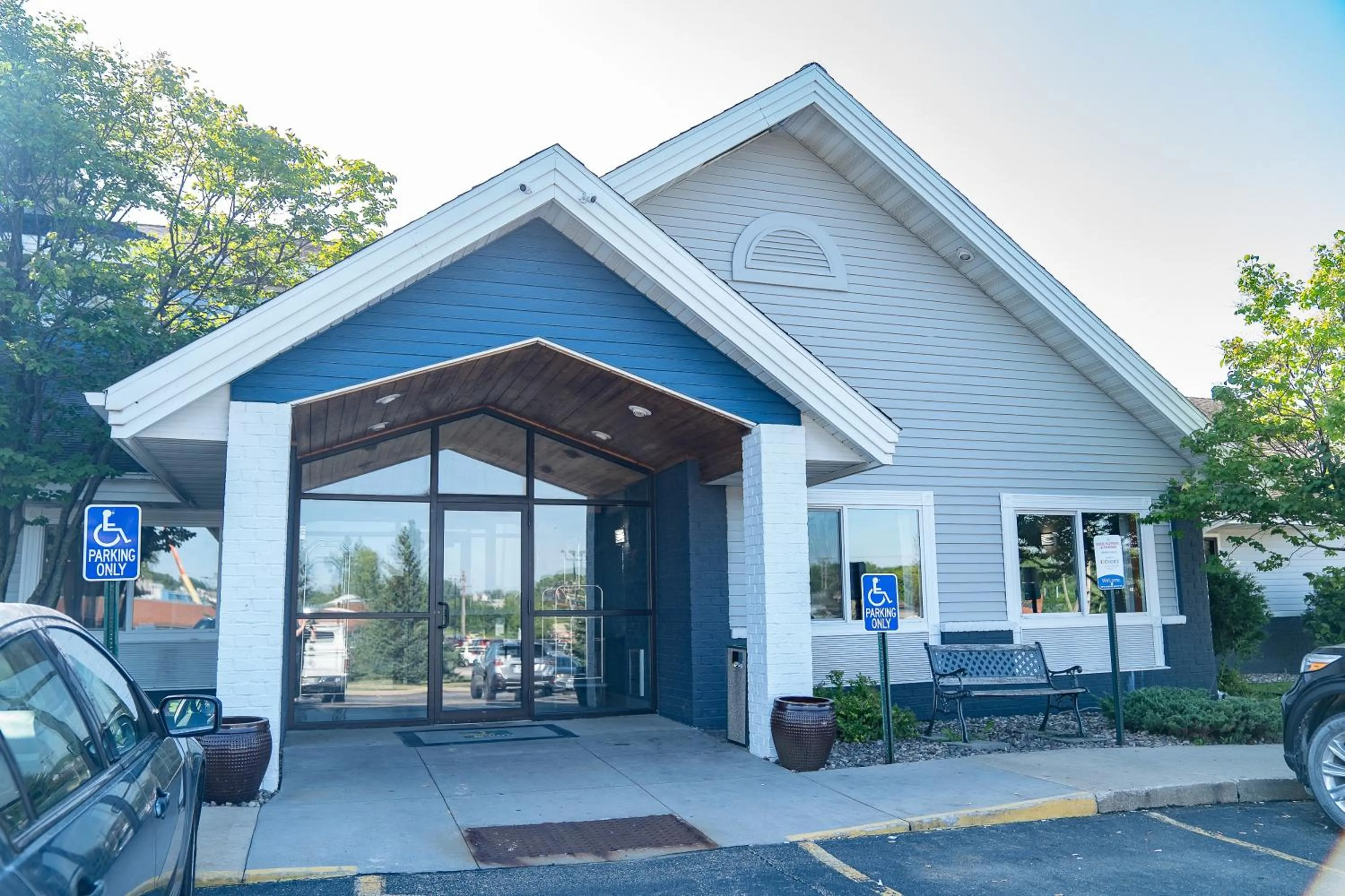 Property building in Quality Inn near Medical Center