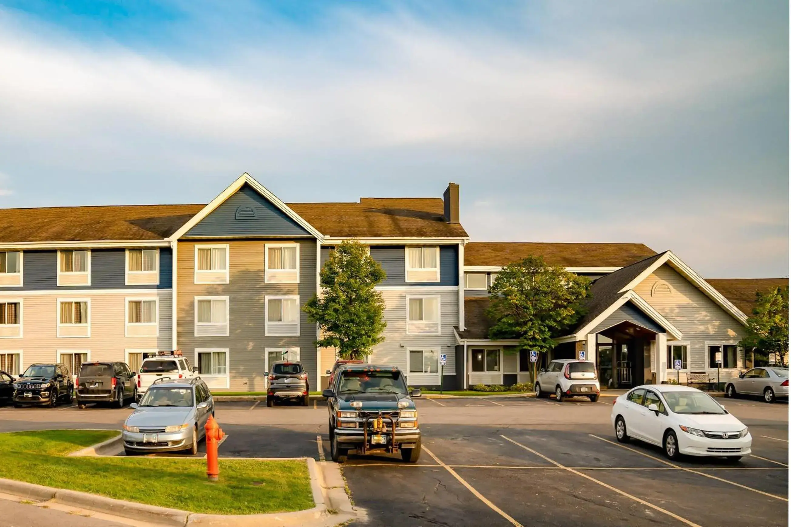 Property building in Quality Inn near Medical Center Property building in Quality Inn near Medical Center