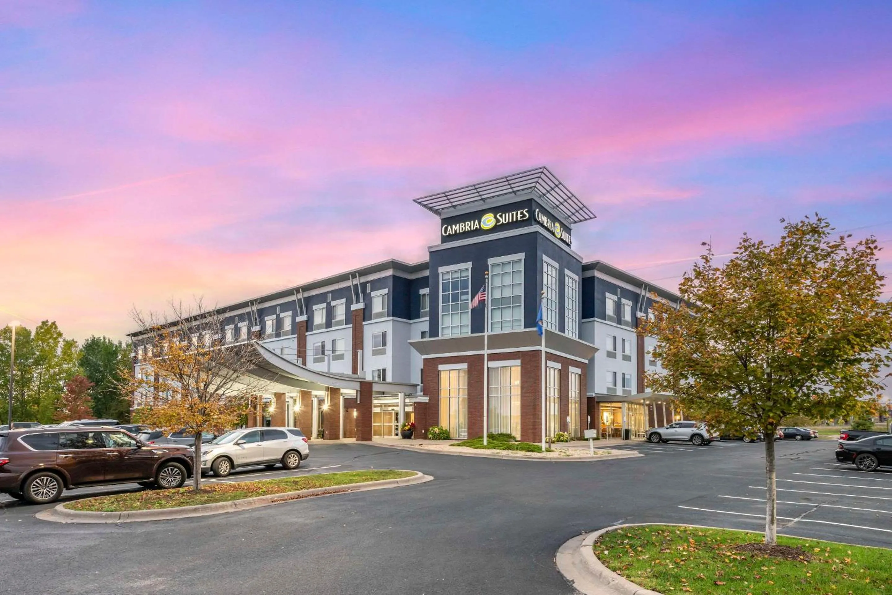 Property building in Cambria Hotel Minneapolis Maple Grove