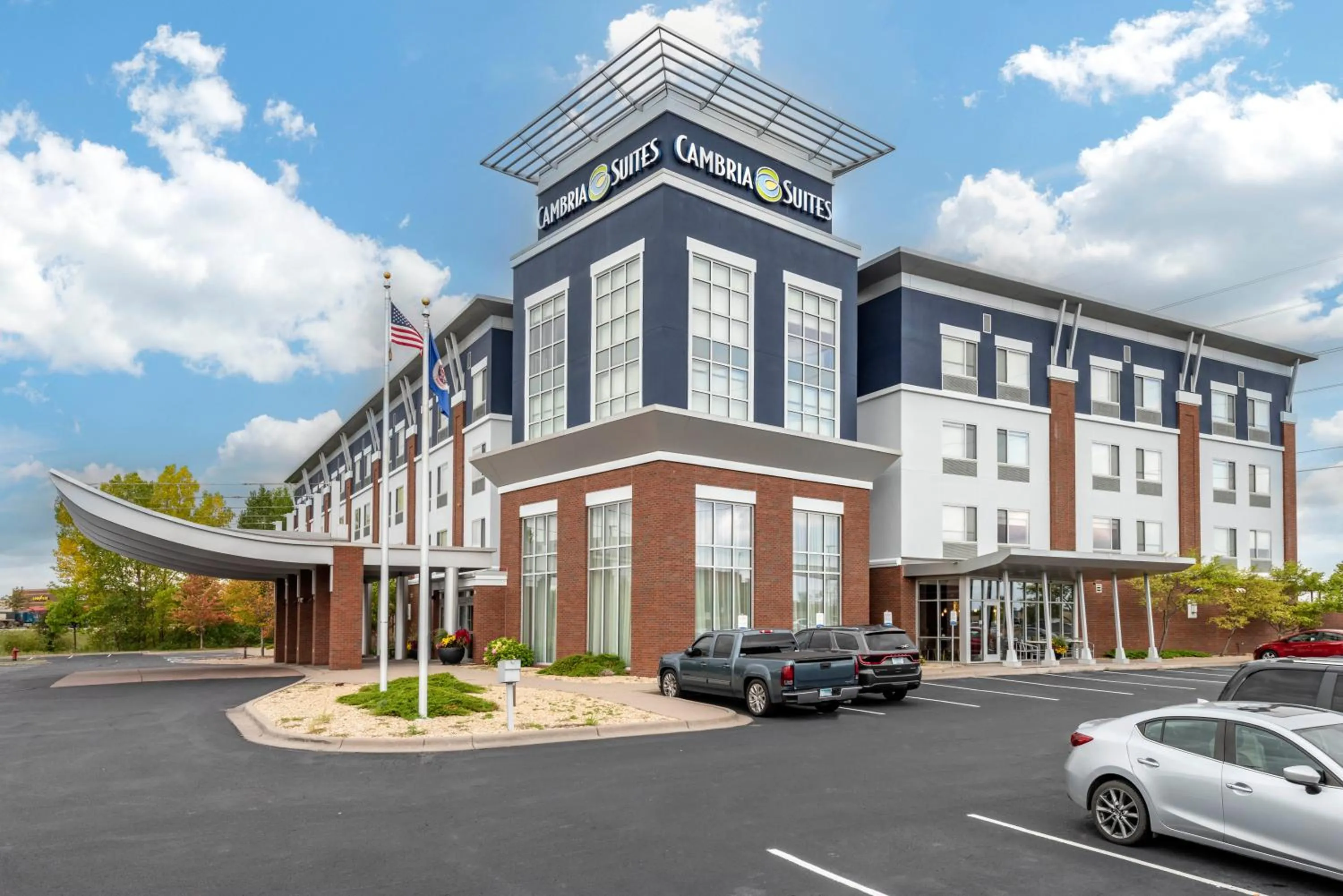 Property building in Cambria Hotel Minneapolis Maple Grove