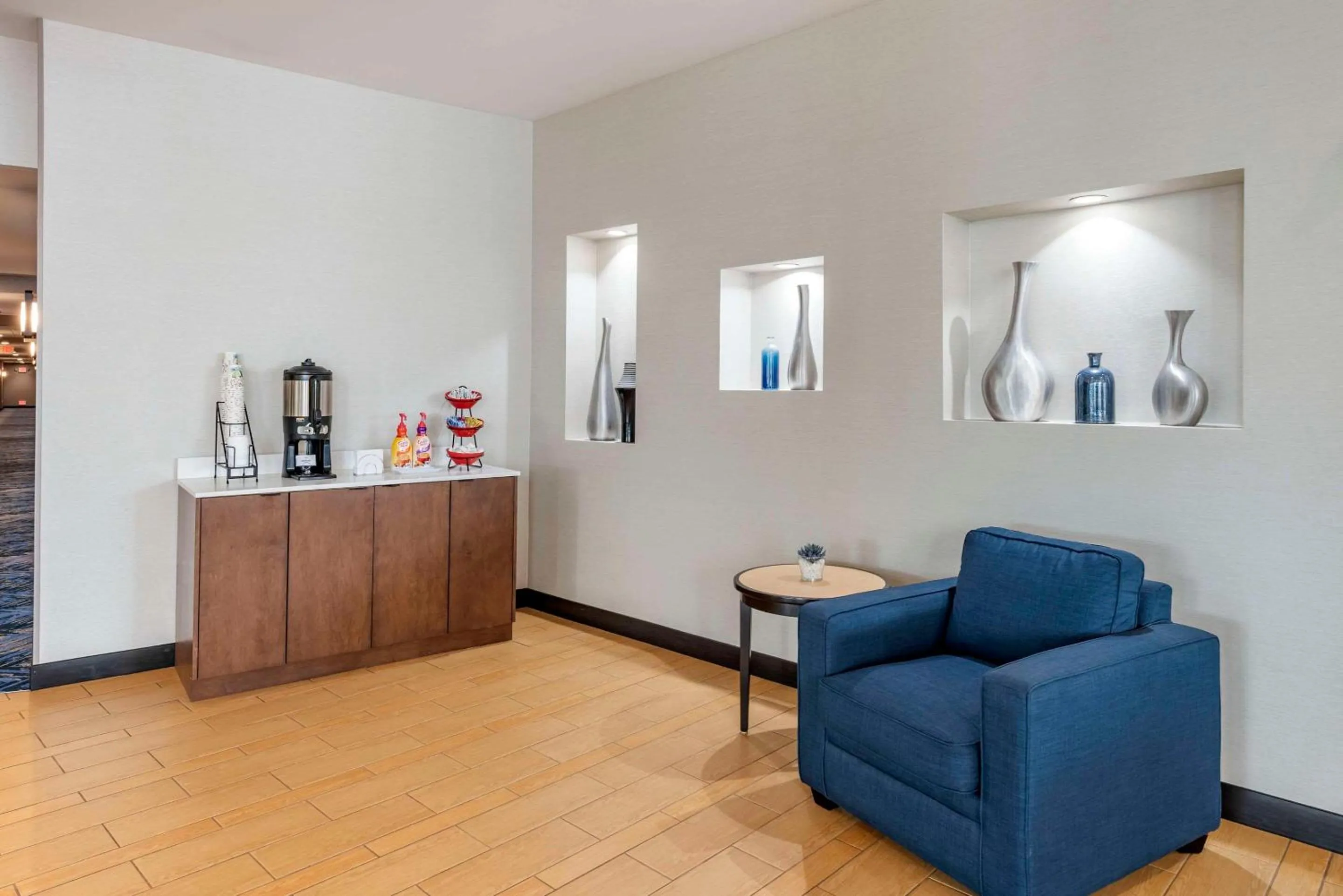 Lobby or reception in Cambria Hotel Minneapolis Maple Grove