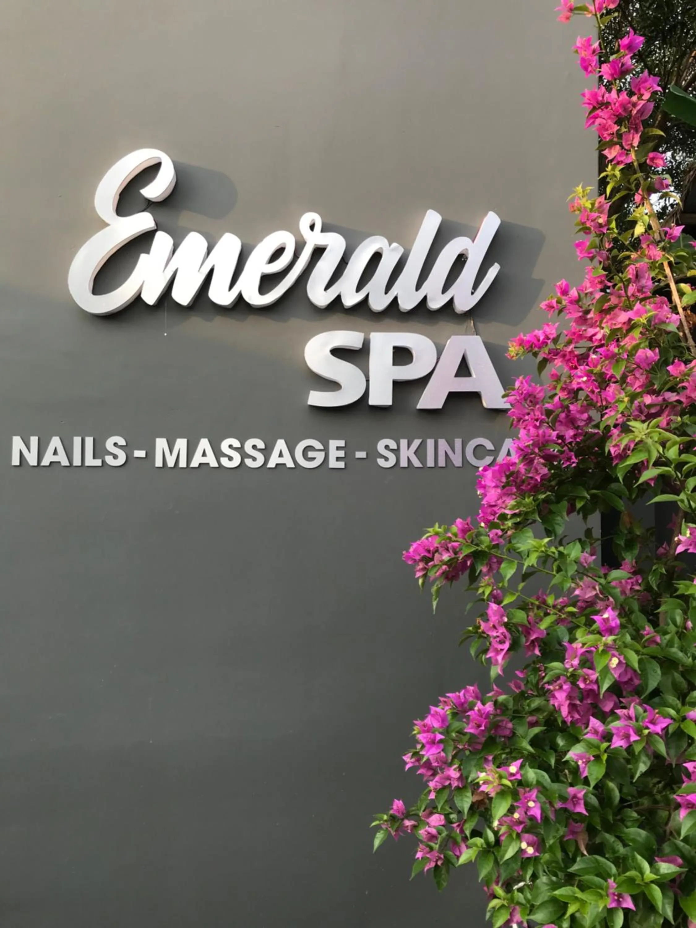 Property logo or sign in Sea Lavie Boutique Resort & Spa