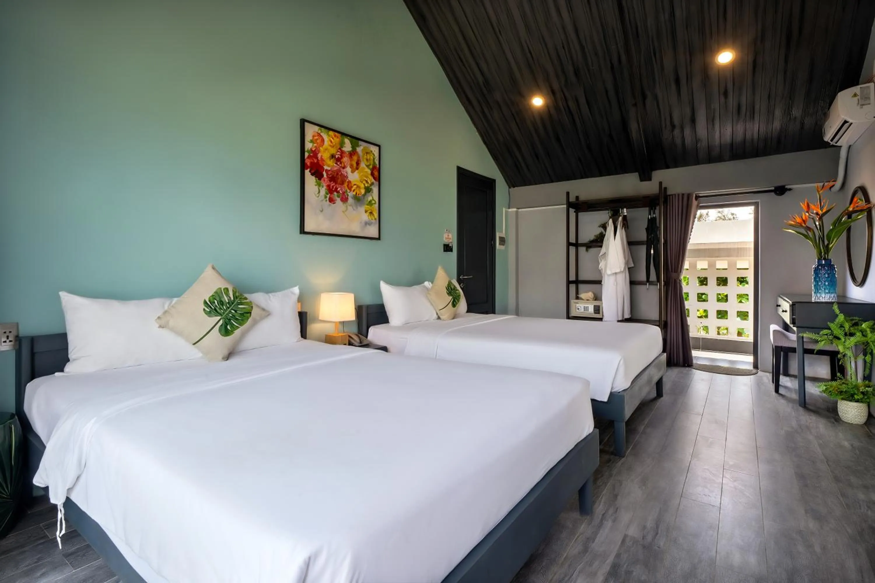 Photo of the whole room, Bed in Sea Lavie Boutique Resort & Spa