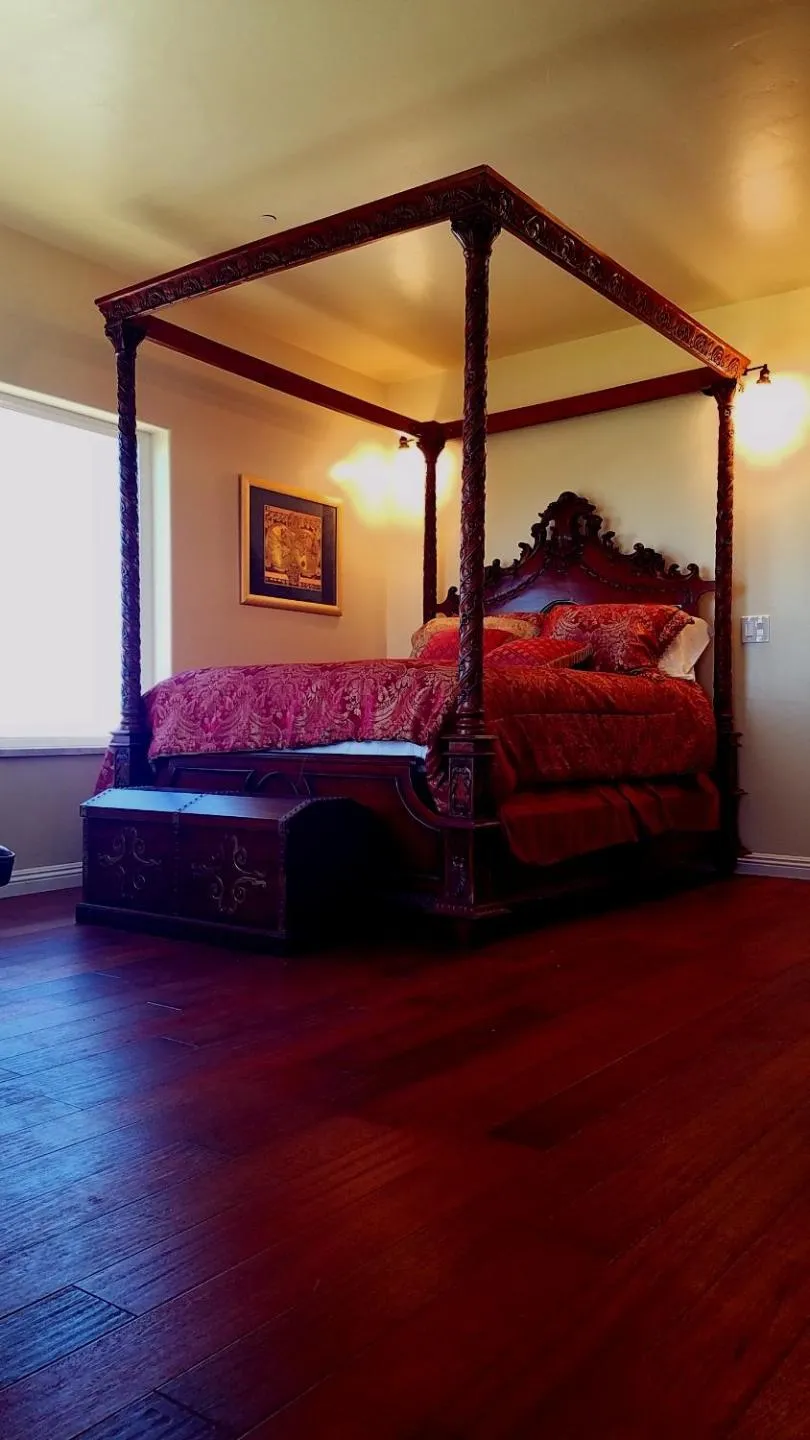 Bed in The Castle Inn of the Lost Coast