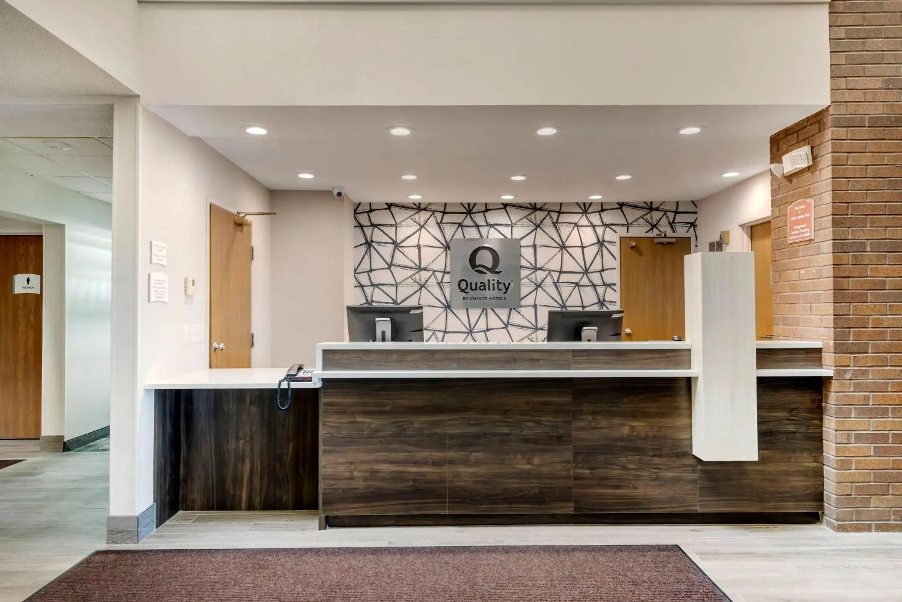 Lobby or reception in Quality Inn St Cloud West Lobby or reception in Quality Inn St Cloud West