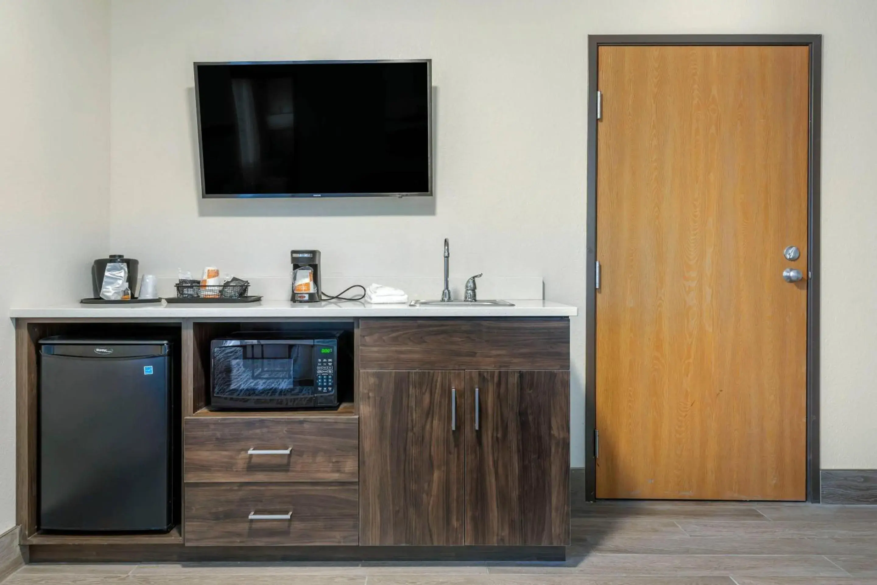 Bedroom in Quality Inn St Cloud West Bedroom in Quality Inn St Cloud West