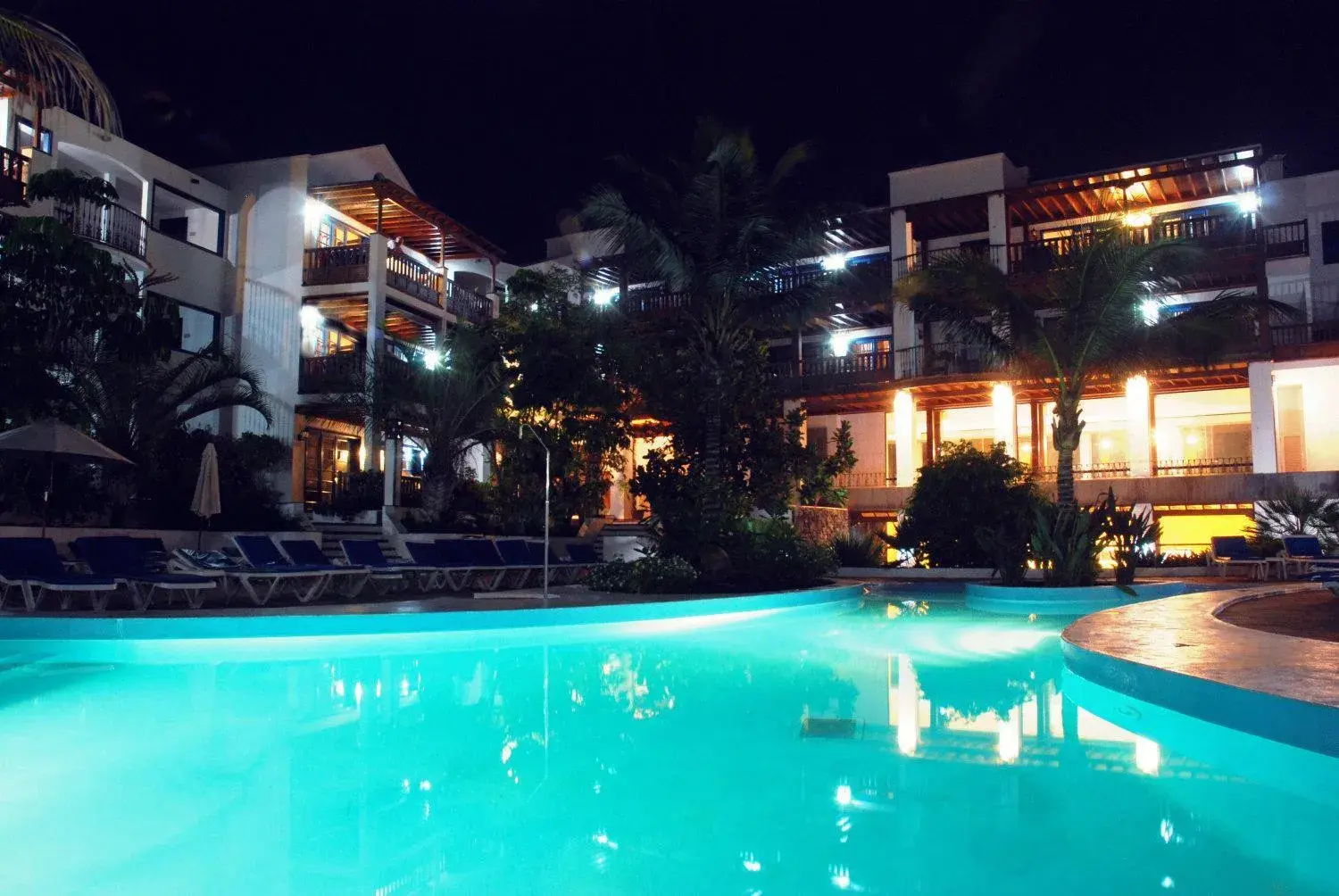 Property building in Nazaret Mansion Property building in Nazaret Mansion