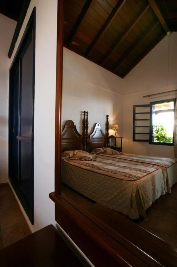 Photo of the whole room, Bed in Nazaret Mansion