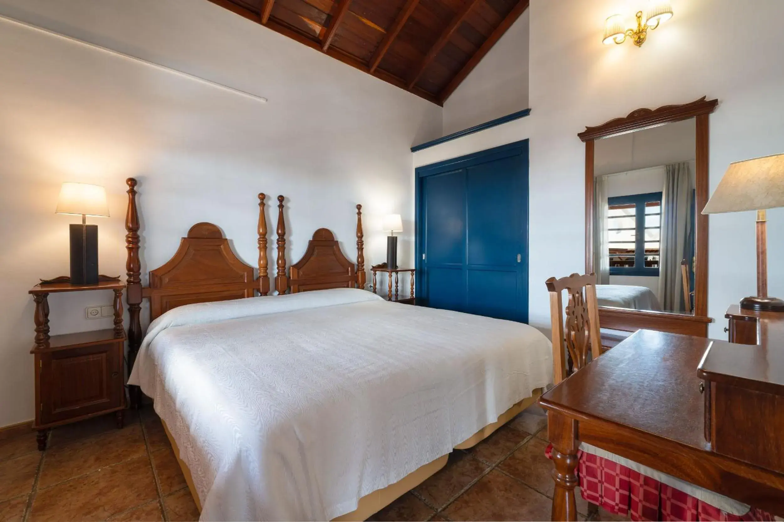 Bed in Nazaret Mansion Bed in Nazaret Mansion