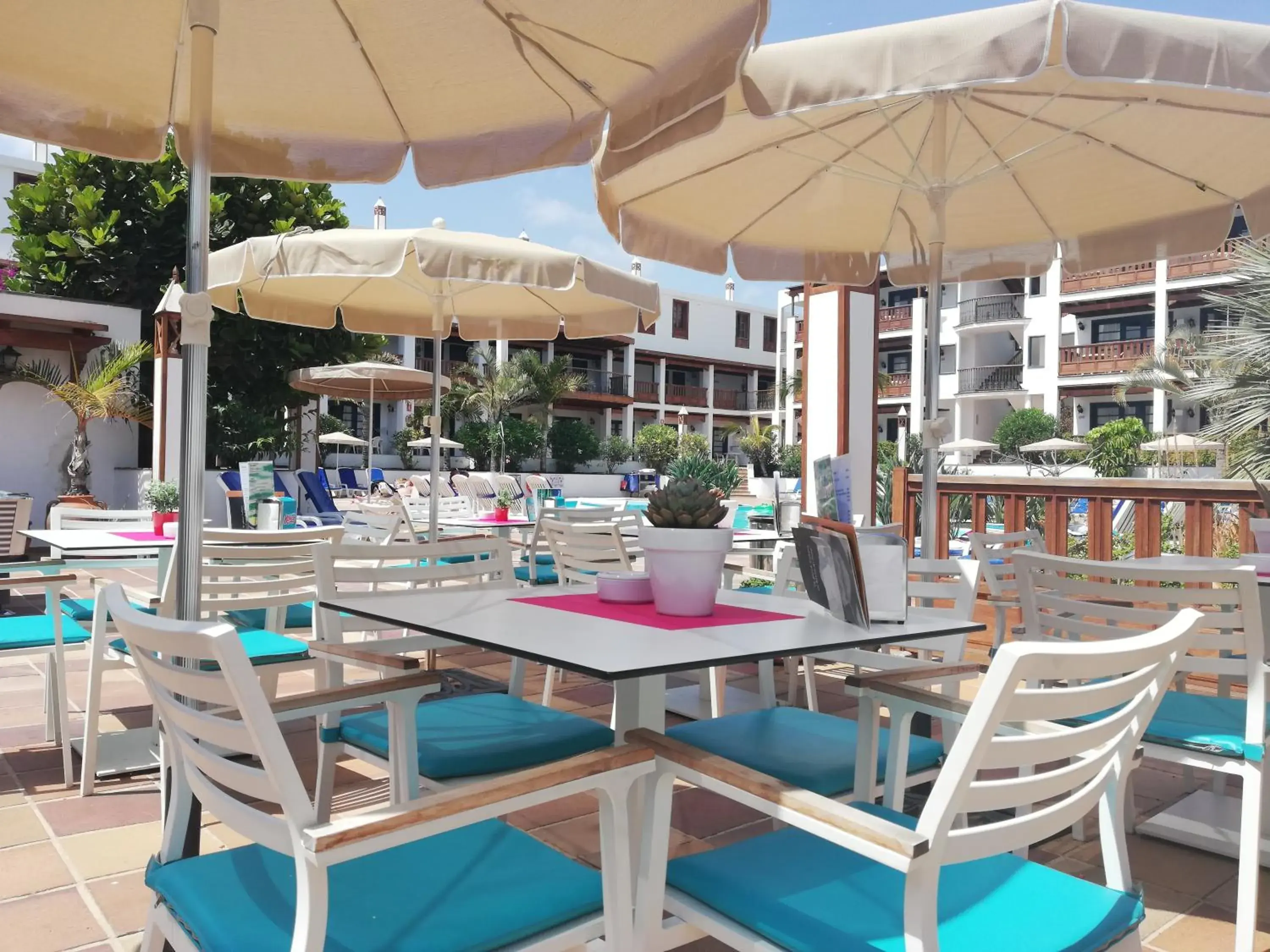 Lounge or bar in Nazaret Mansion Lounge or bar in Nazaret Mansion