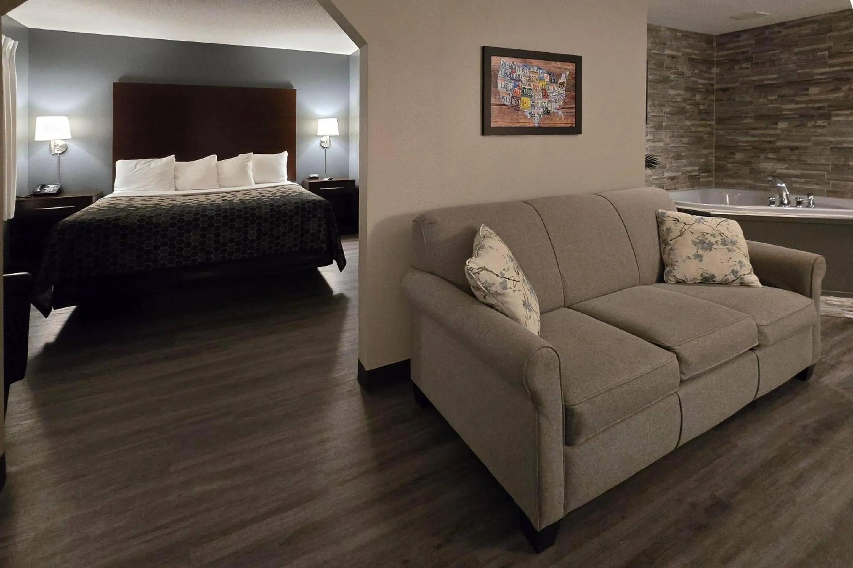 Bedroom, Bed in Econo Lodge Ortonville