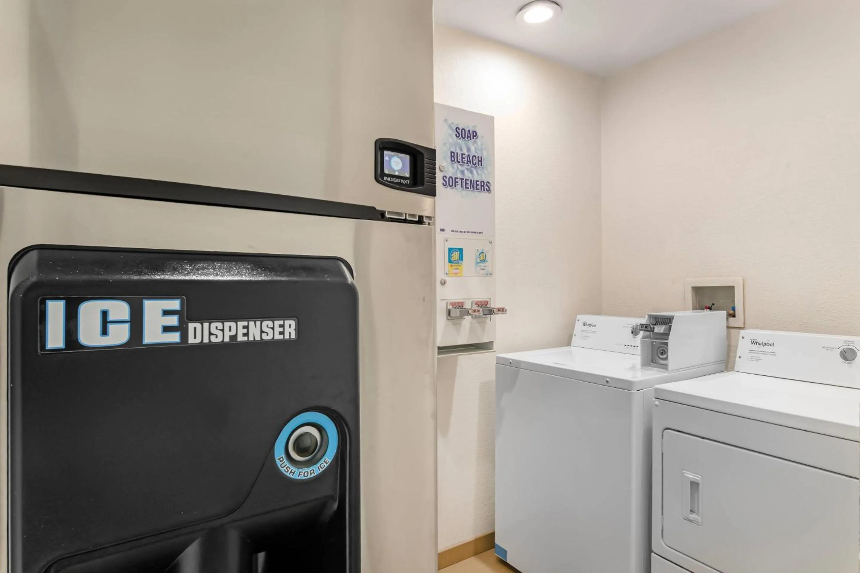 Other in Comfort Inn & Suites Kansas City - Northeast