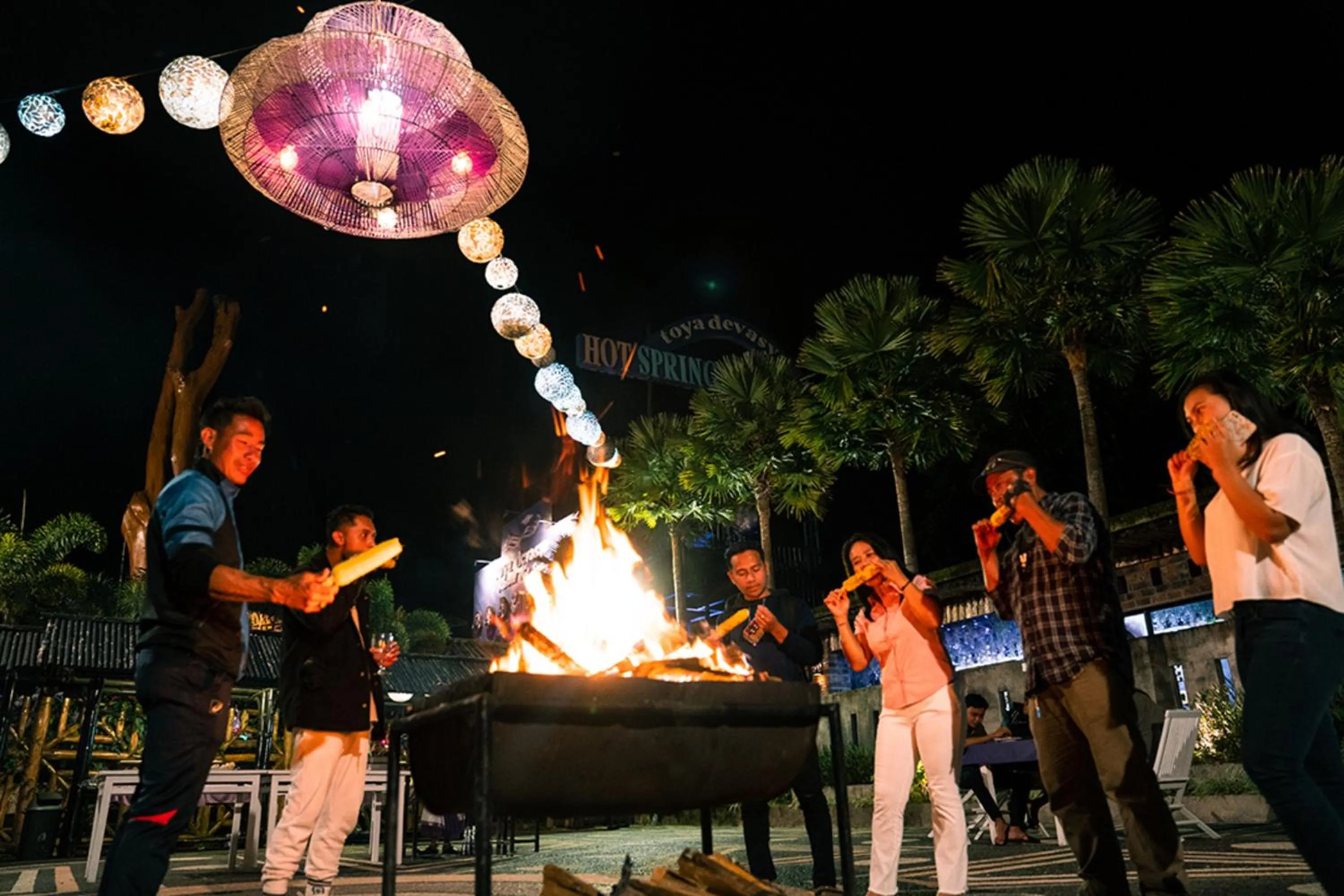BBQ facilities in Hiker's Camp at Toya Devasya