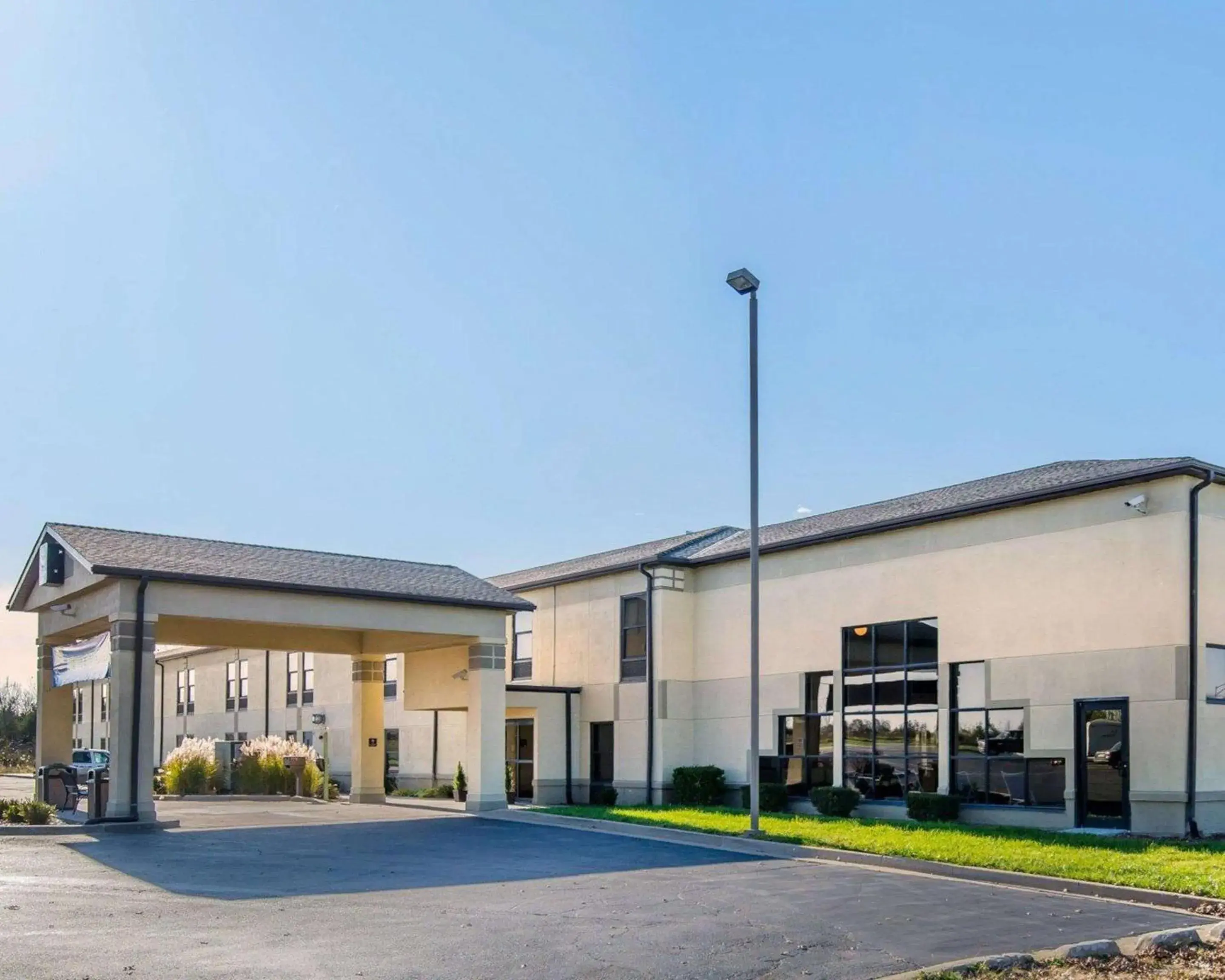 Property building in Quality Inn Cameron Property building in Quality Inn Cameron