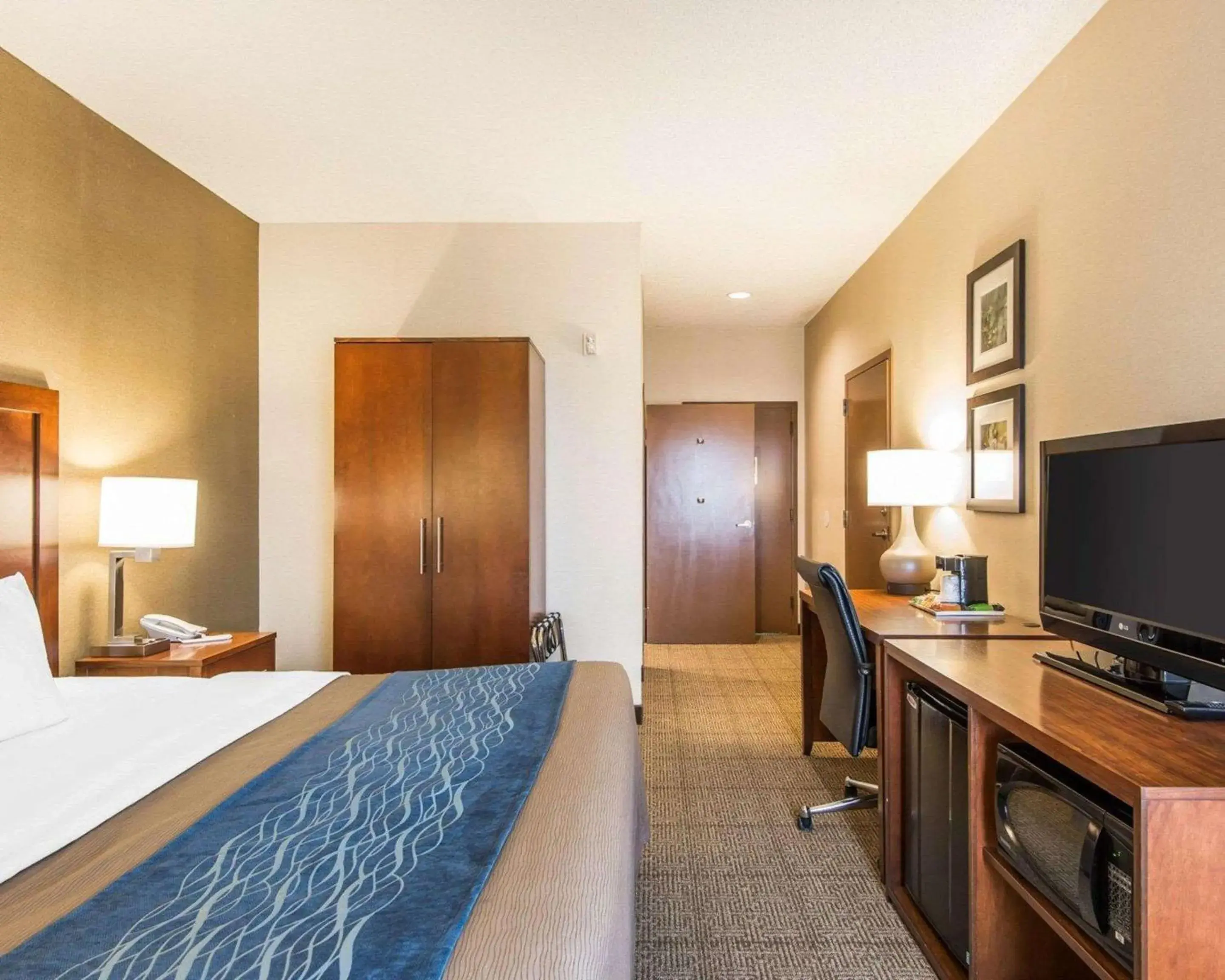 Photo of the whole room, Bed in Quality Inn Cameron Photo of the whole room, Bed in Quality Inn Cameron