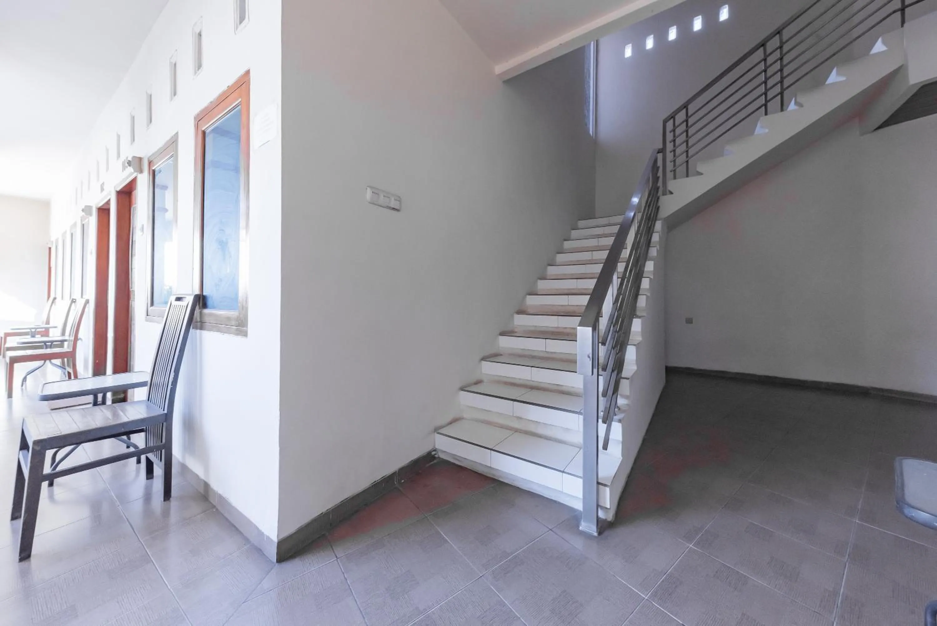 Property building in RedDoorz near Pasar Pagi 2 by Cassana