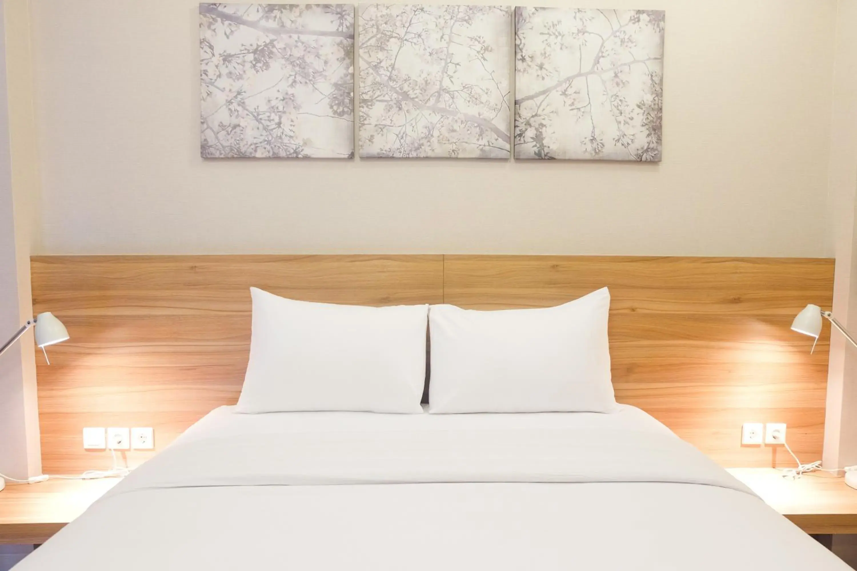 Bed in Modern Apartment Studio No Kitchen Mustika Golf Residence By Travelio Bed in Modern Apartment Studio No Kitchen Mustika Golf Residence By Travelio