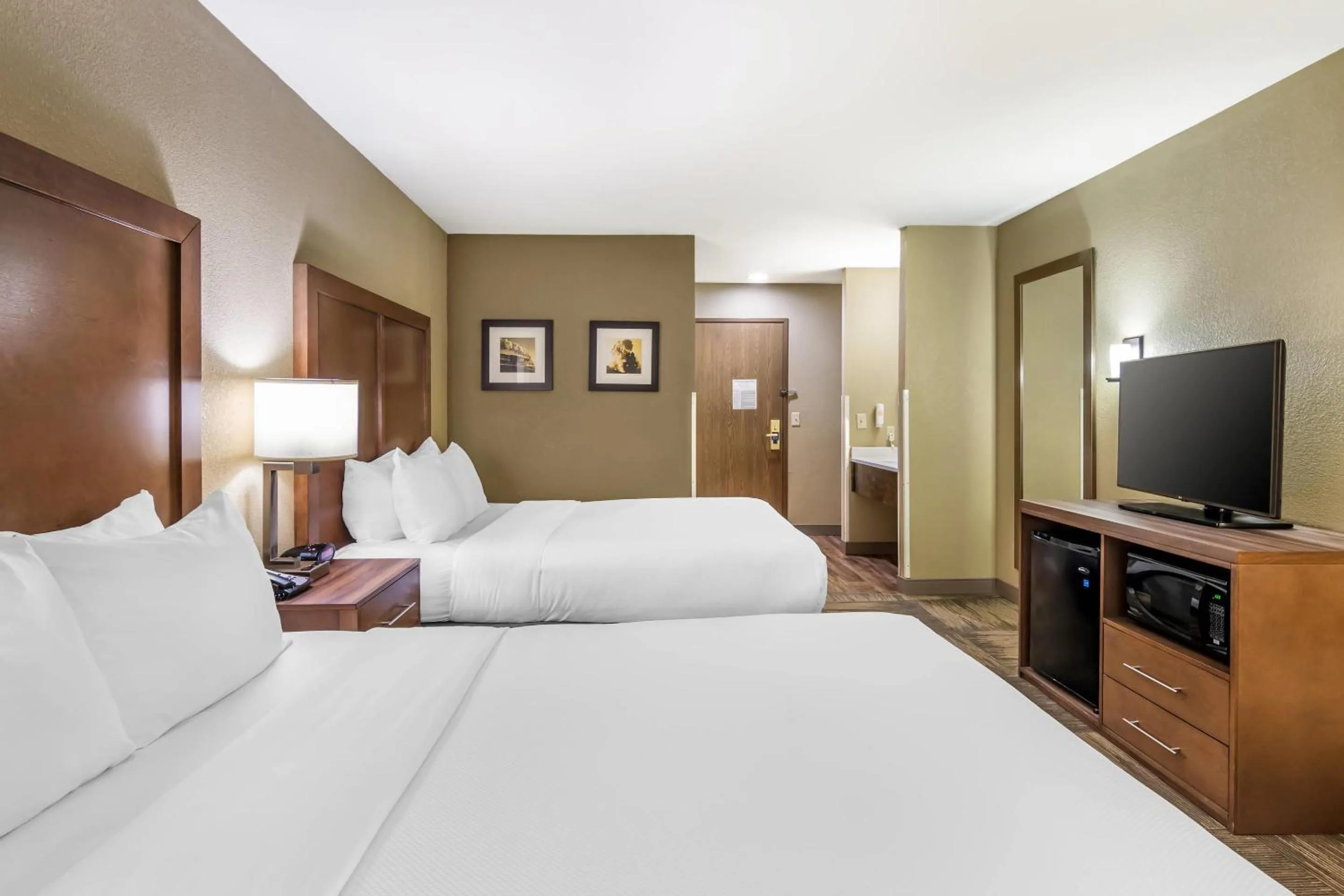 Bedroom, Bed in Comfort Inn Sedalia Station