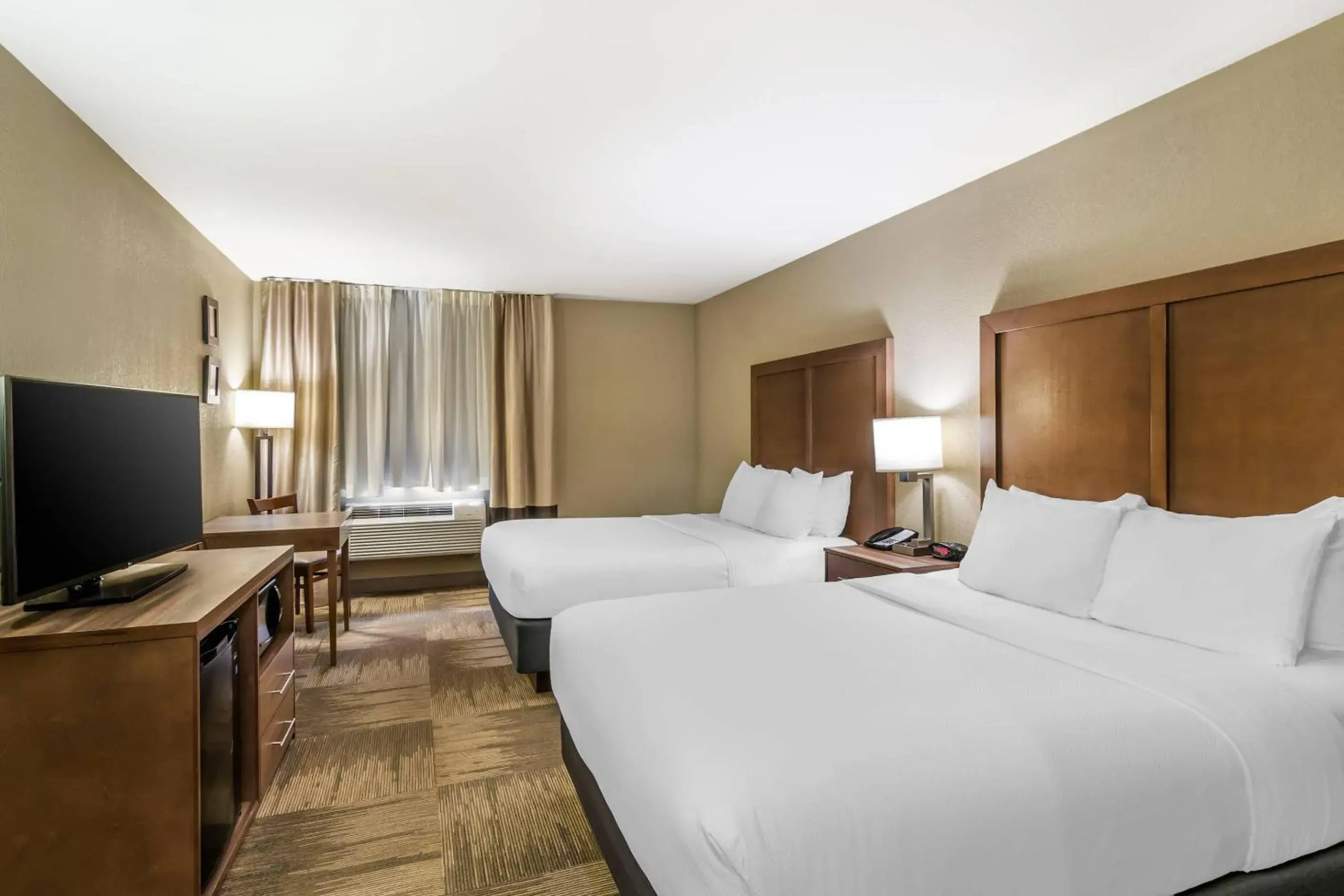 Queen Room with Two Queen Beds - Non-Smoking in Comfort Inn Sedalia Station Queen Room with Two Queen Beds - Non-Smoking in Comfort Inn Sedalia Station