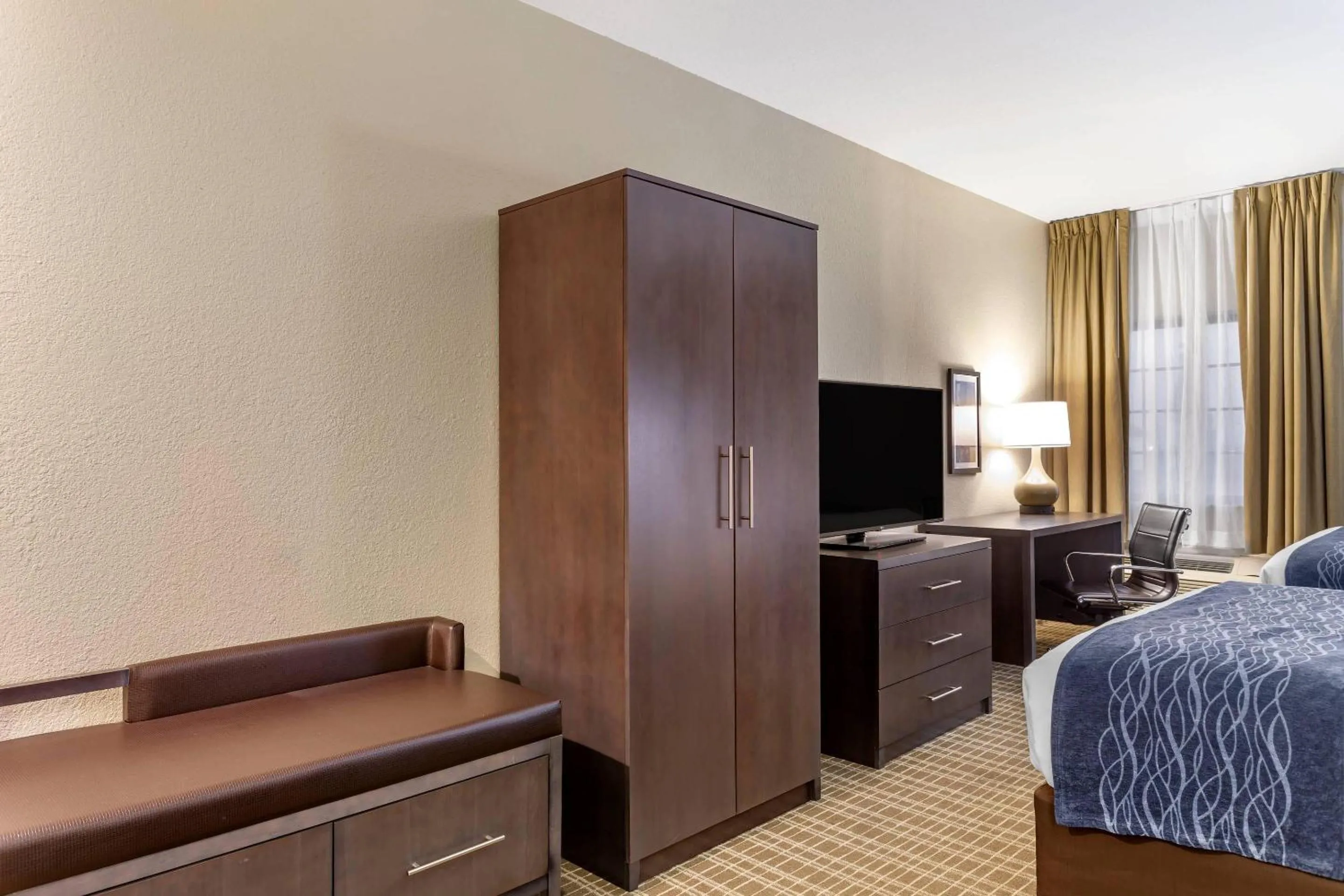 Bedroom, Bed in Comfort Inn St Robert-Fort Leonard Wood