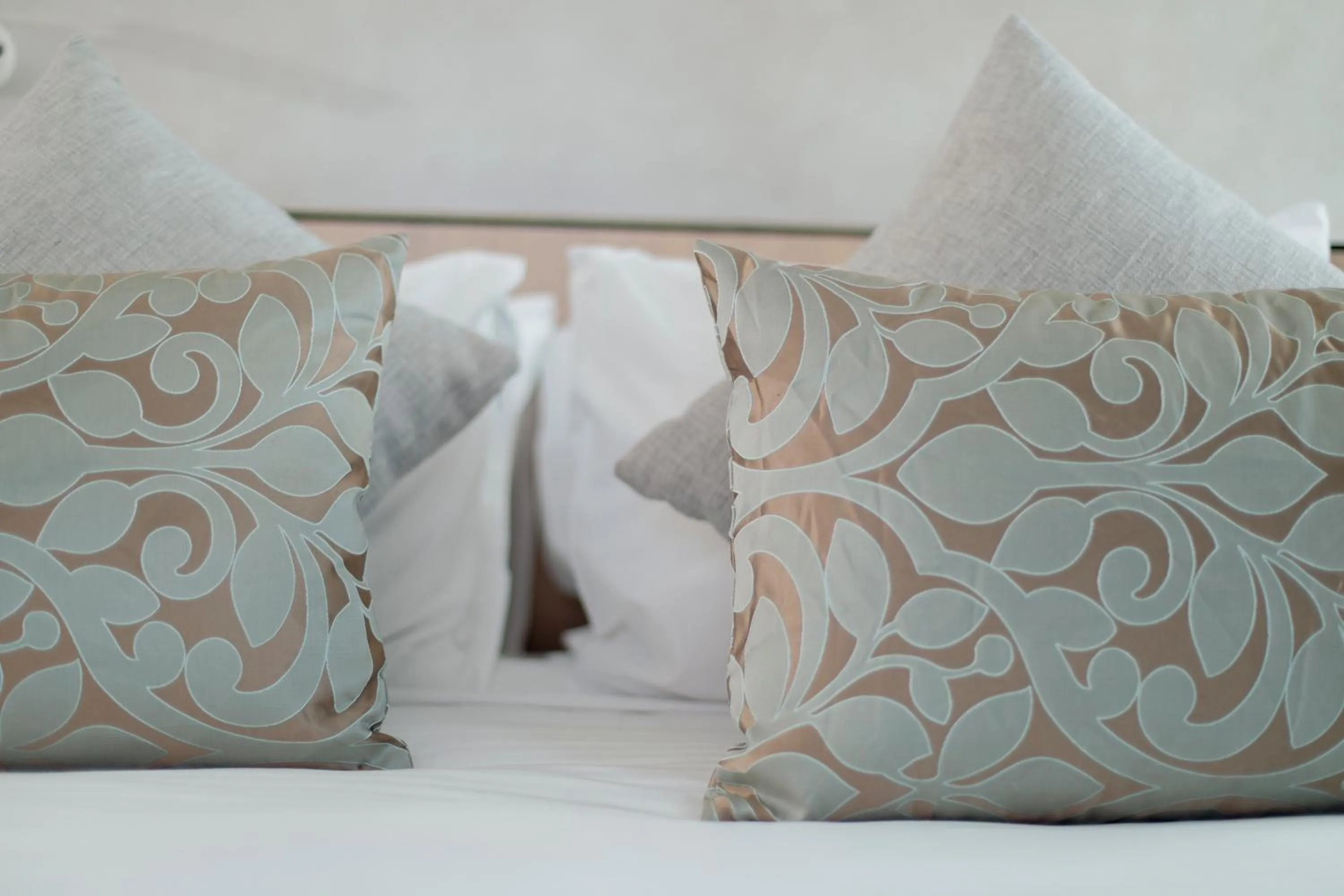 Bed in Tattersalls Hotel