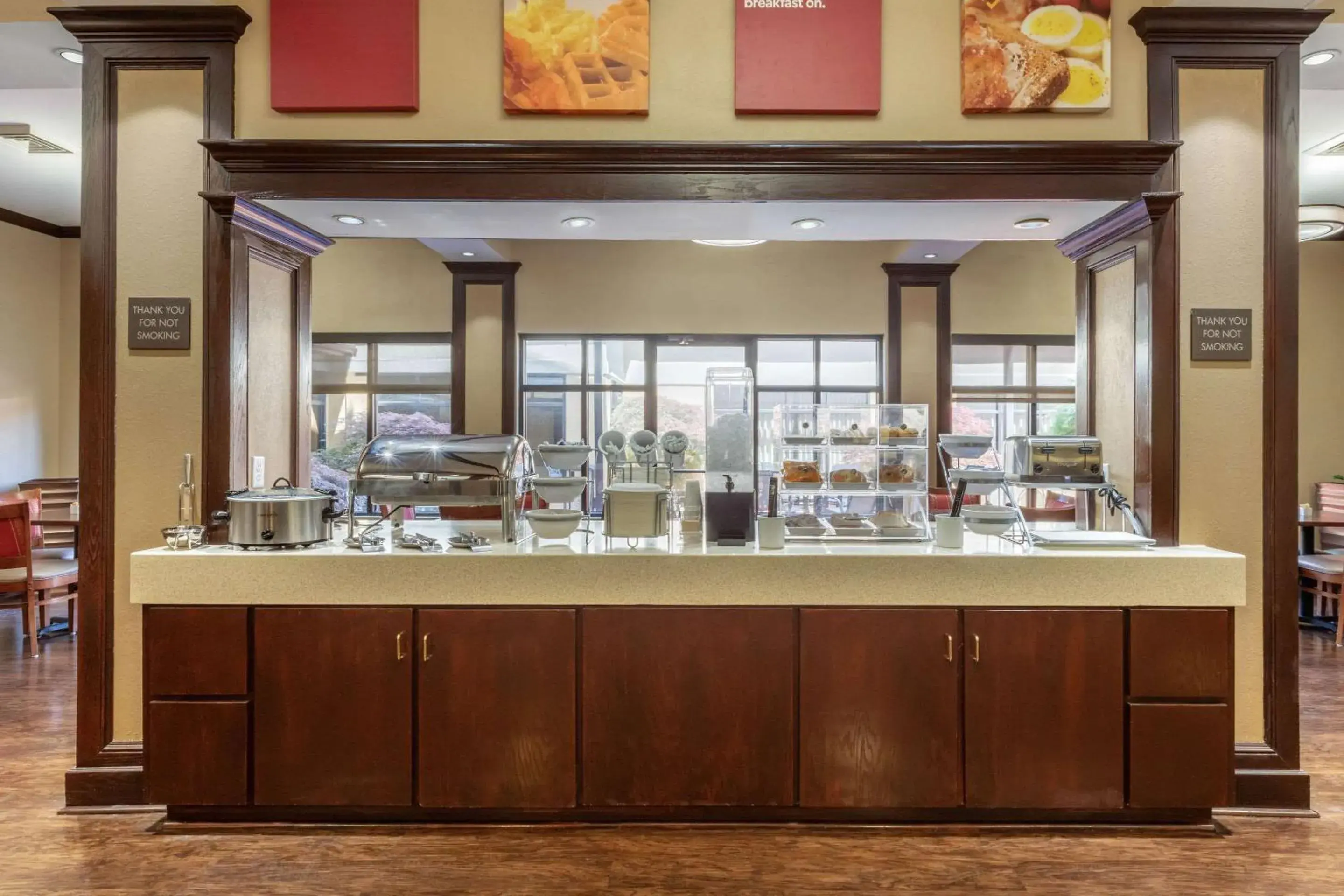 Restaurant/places to eat in Comfort Suites Restaurant/places to eat in Comfort Suites