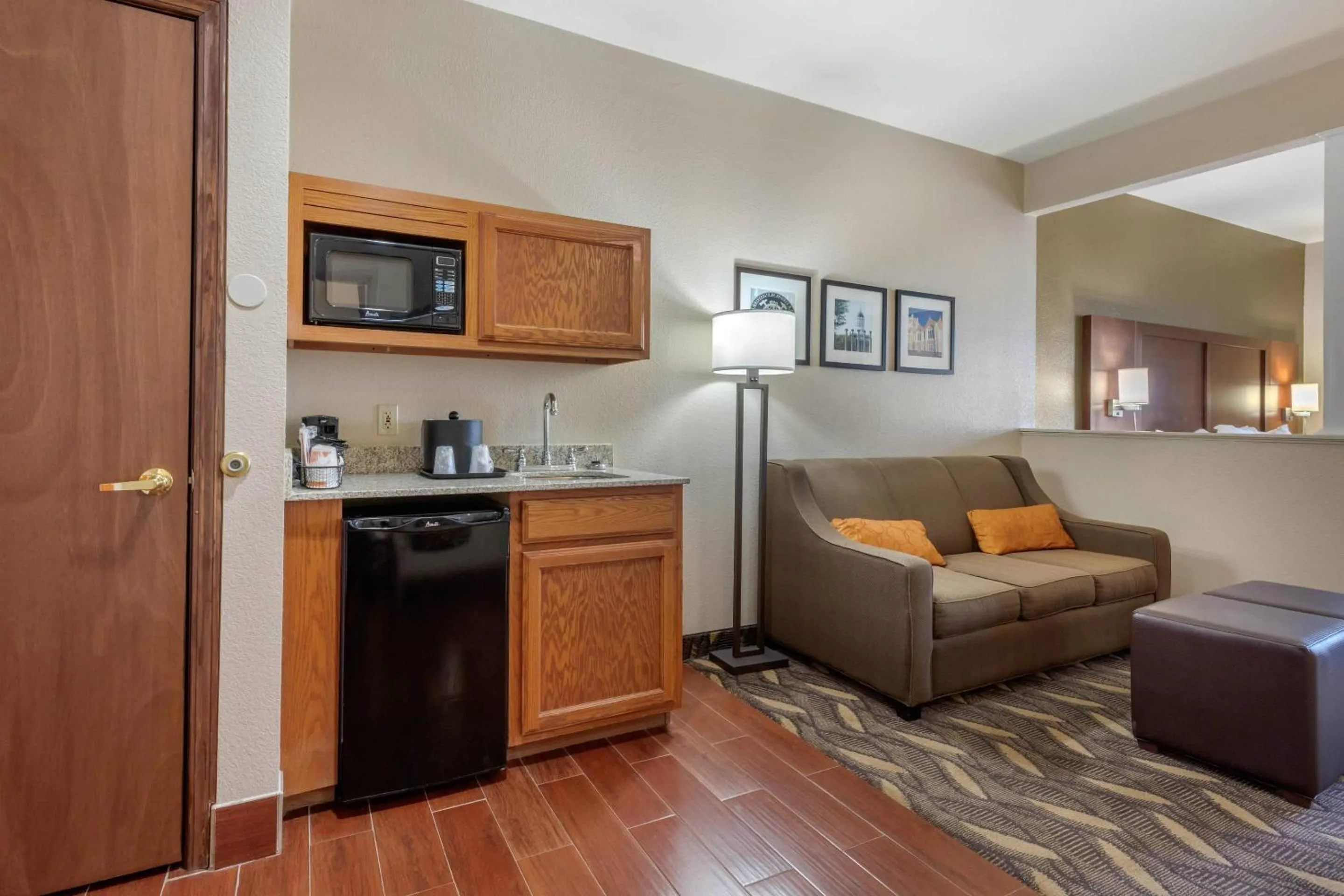 Bedroom in Comfort Suites
