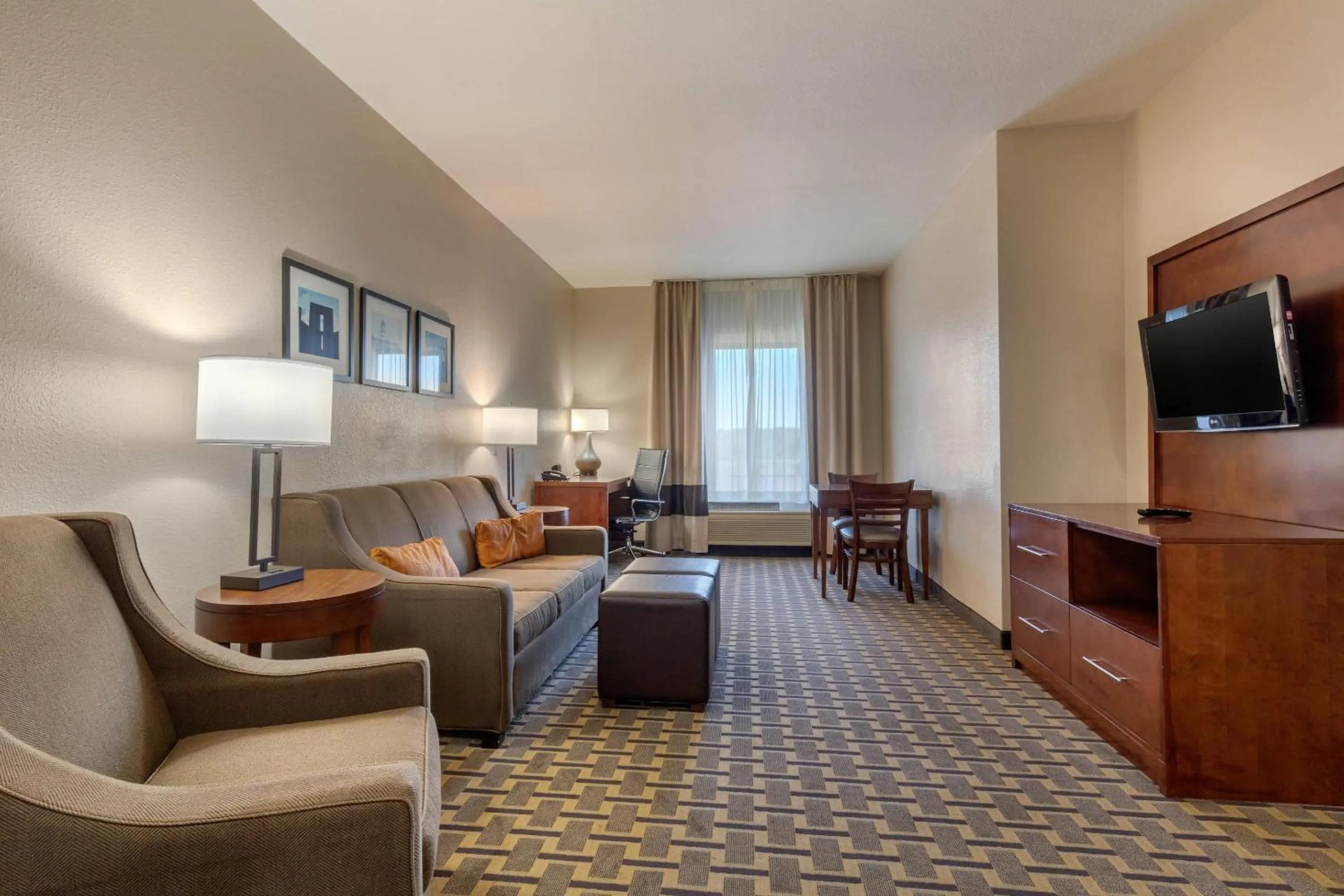 Bedroom in Comfort Suites