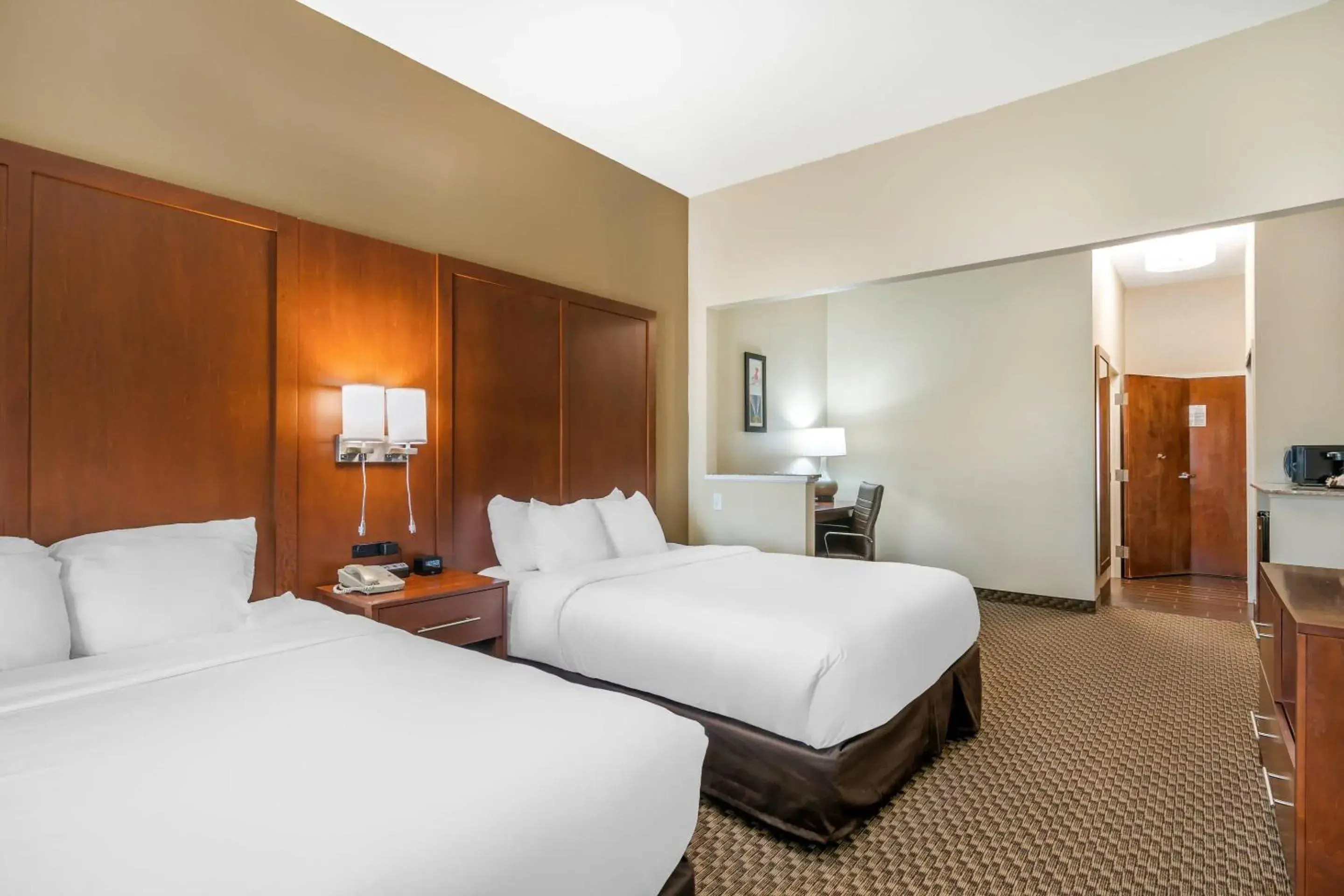 Bedroom, Bed in Comfort Suites - Jefferson City Bedroom, Bed in Comfort Suites - Jefferson City