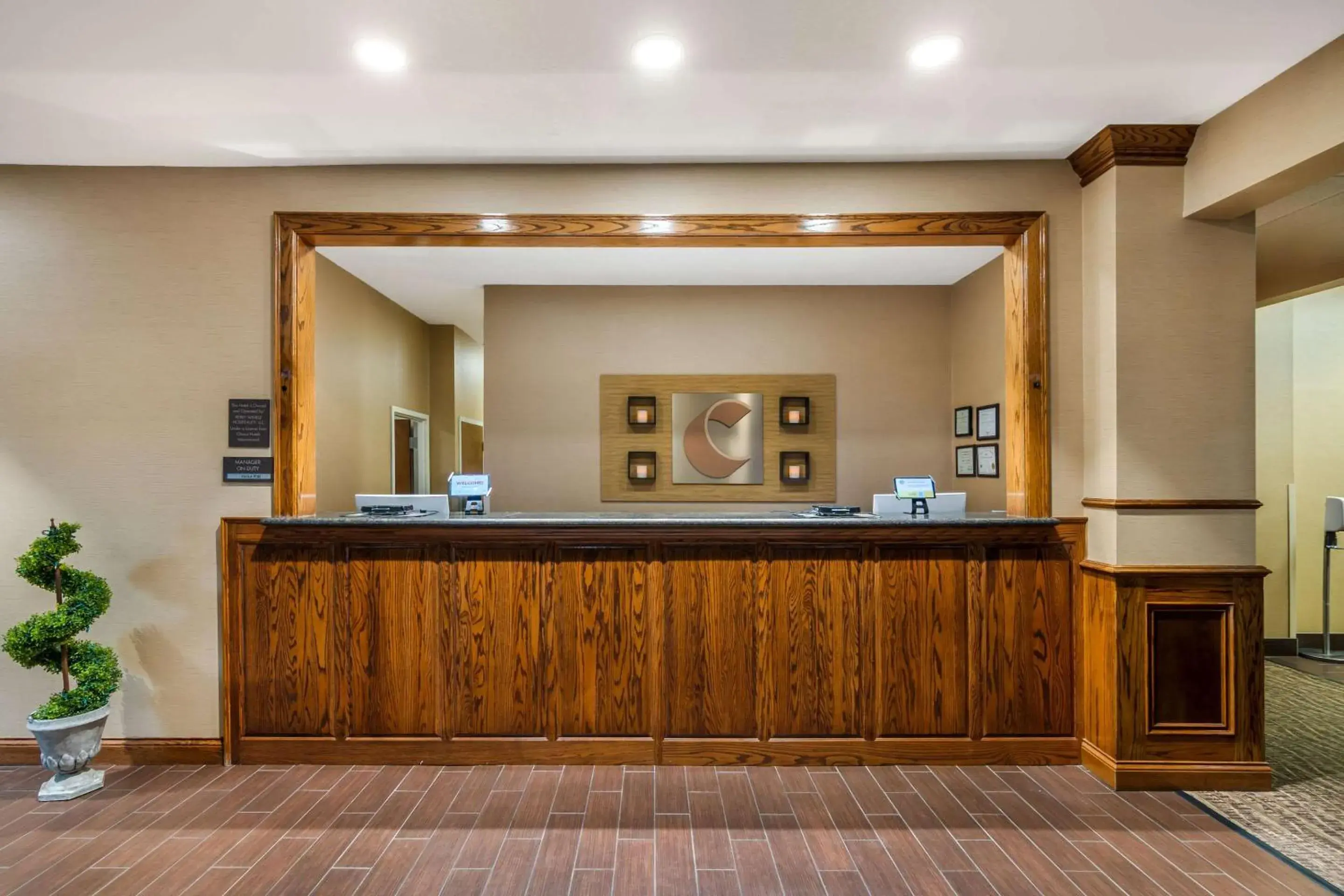 Lobby or reception in Comfort Suites - Jefferson City Lobby or reception in Comfort Suites - Jefferson City