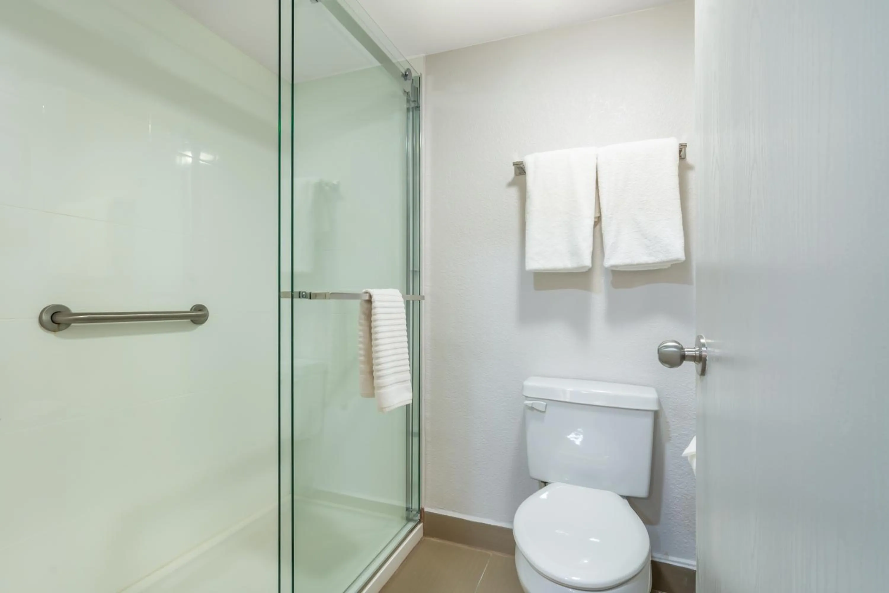 Shower in Comfort Inn & Suites Chesterfield - St Louis